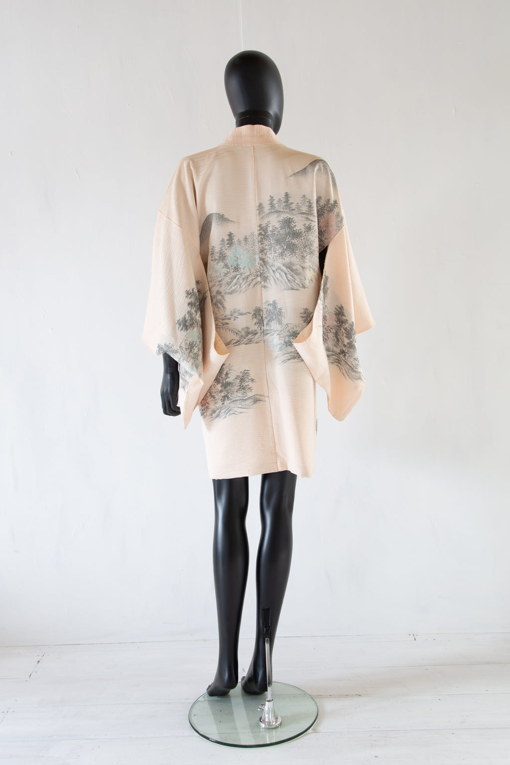 Vintage 1960s Blush Cream Silk Landscape Haori Jacket