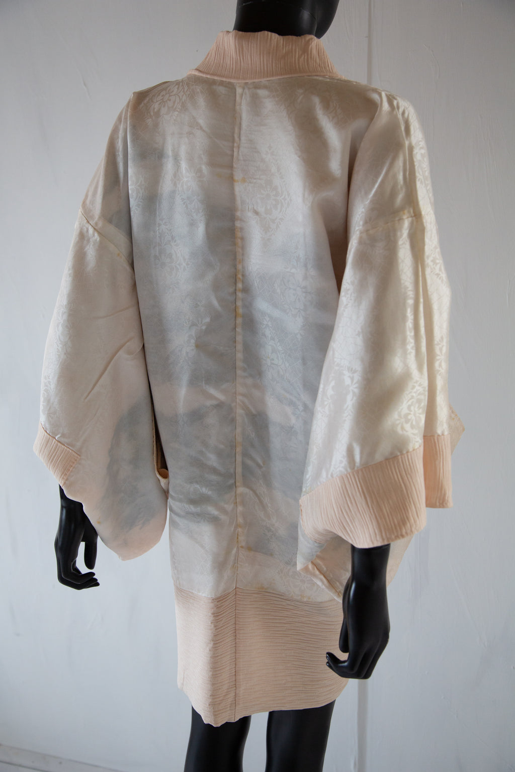 Vintage 1960s Blush Cream Silk Landscape Haori Jacket