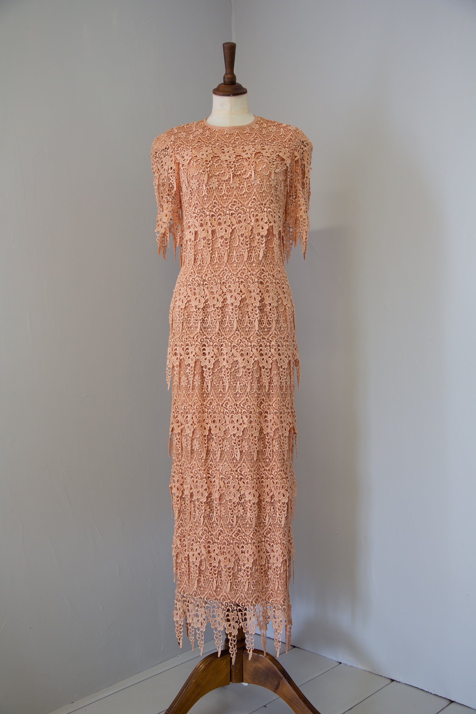 Vintage 1980s Peach Guipure Lace Tiered Maxi Dress