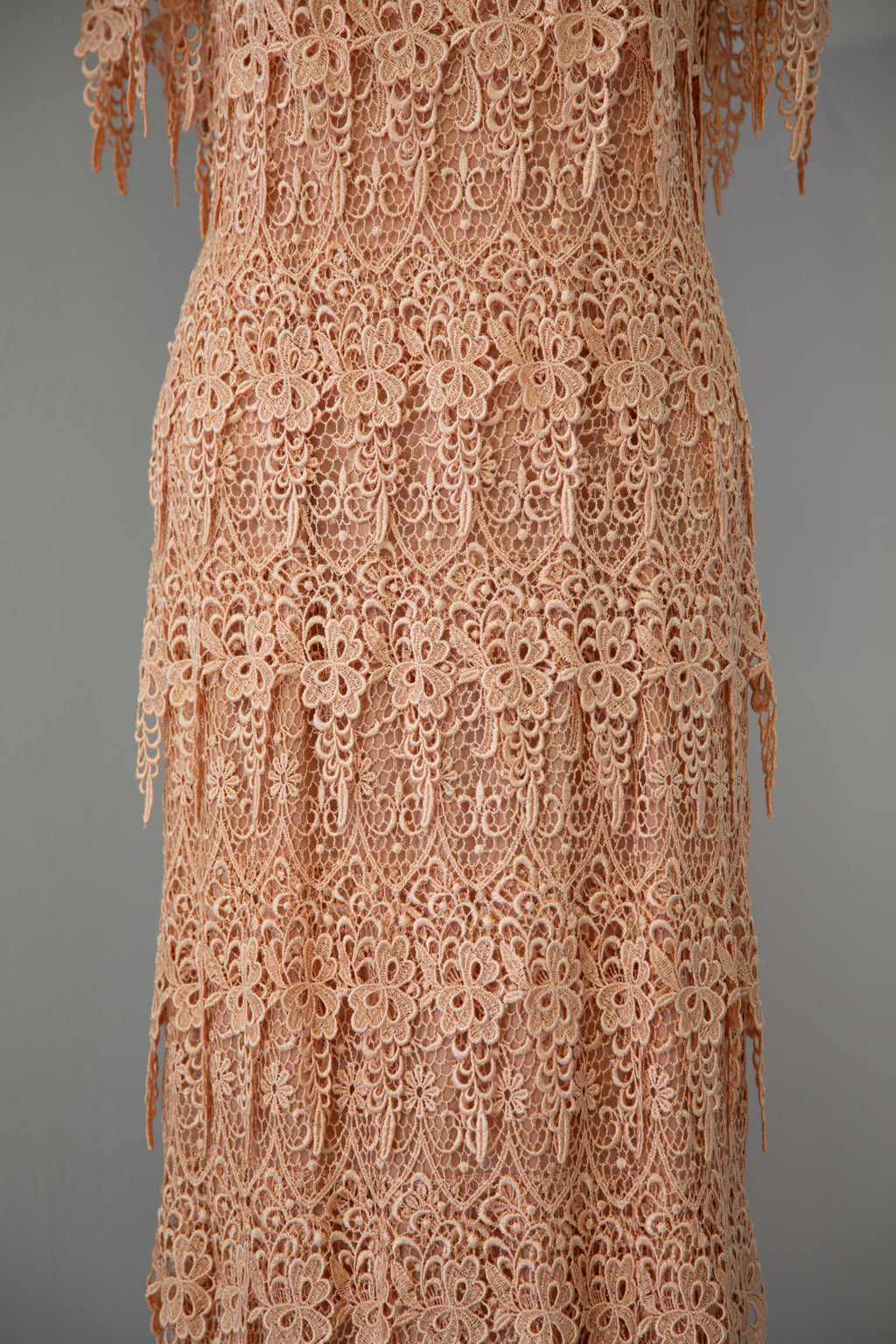 Vintage 1980s Peach Guipure Lace Tiered Maxi Dress