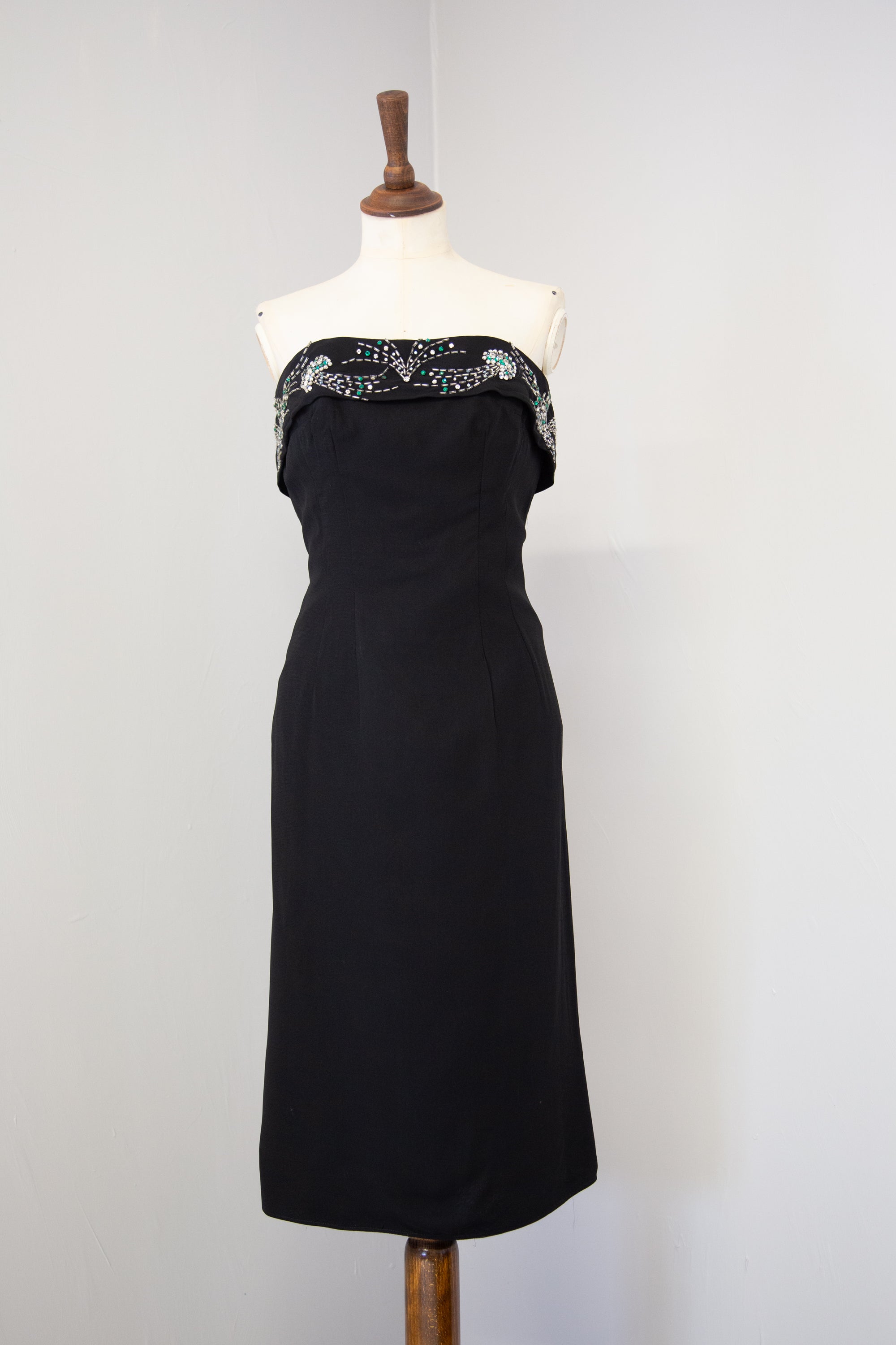Vintage 1950s Black Strapless Rhinestone Wiggle Dress – ALEXANDRA-KING