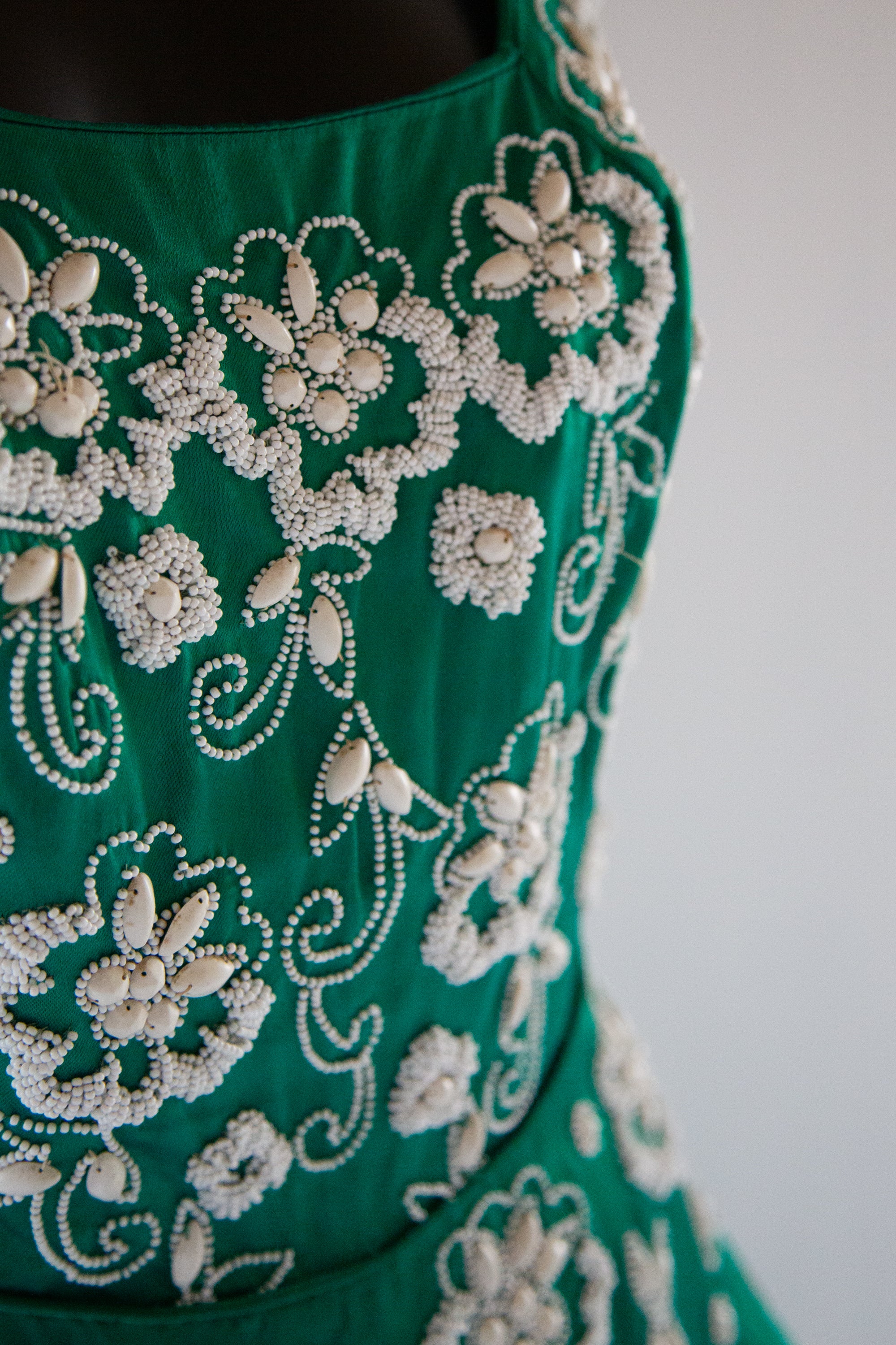Vintage 1950s Green Beaded Cocktail Dress ALEXANDRA-KING Vintage 1950s Green Beaded Cocktail Dress ALEXANDRA-KING