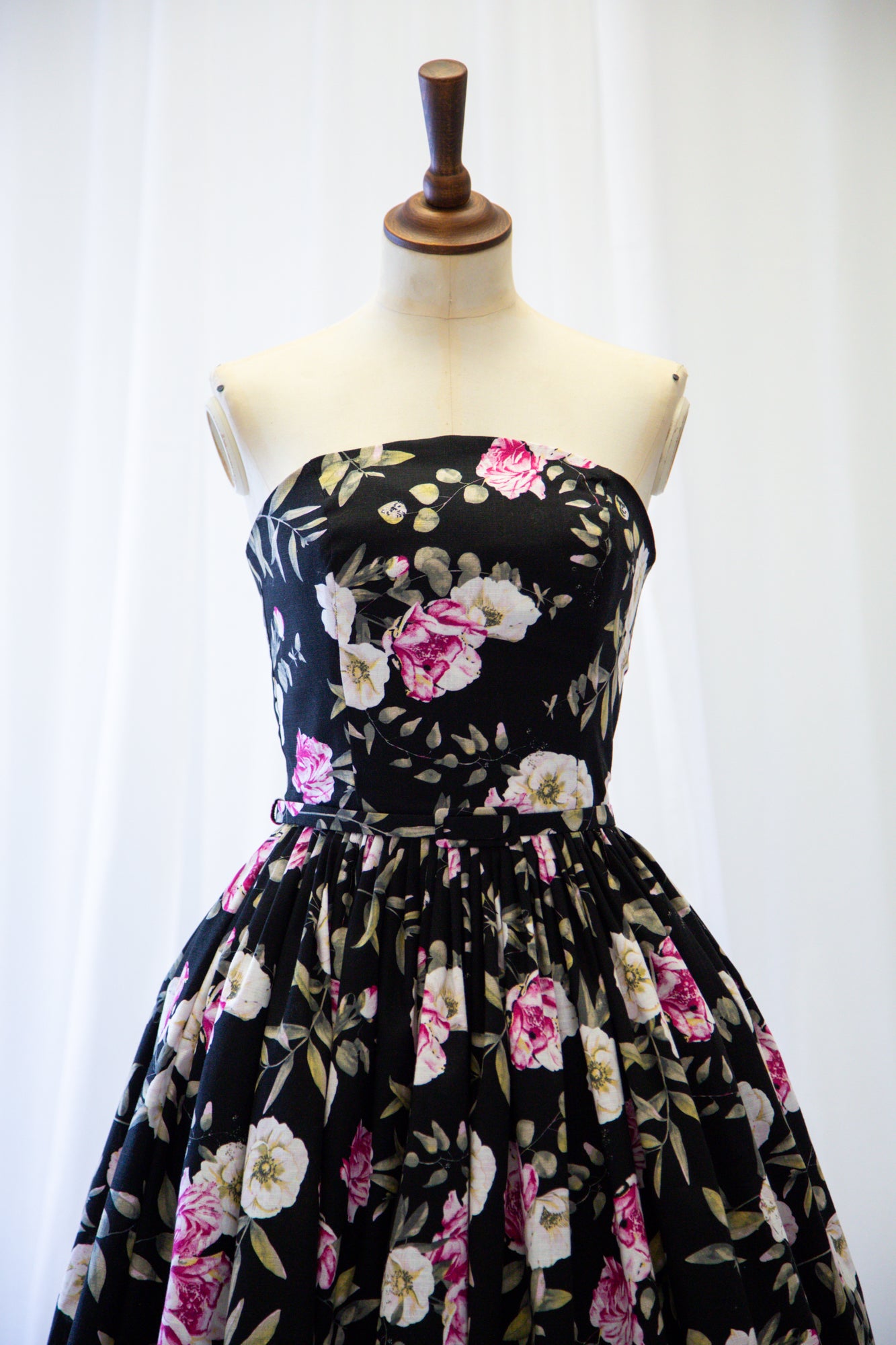 Aziza Rose Print Linen Bandeau Dress