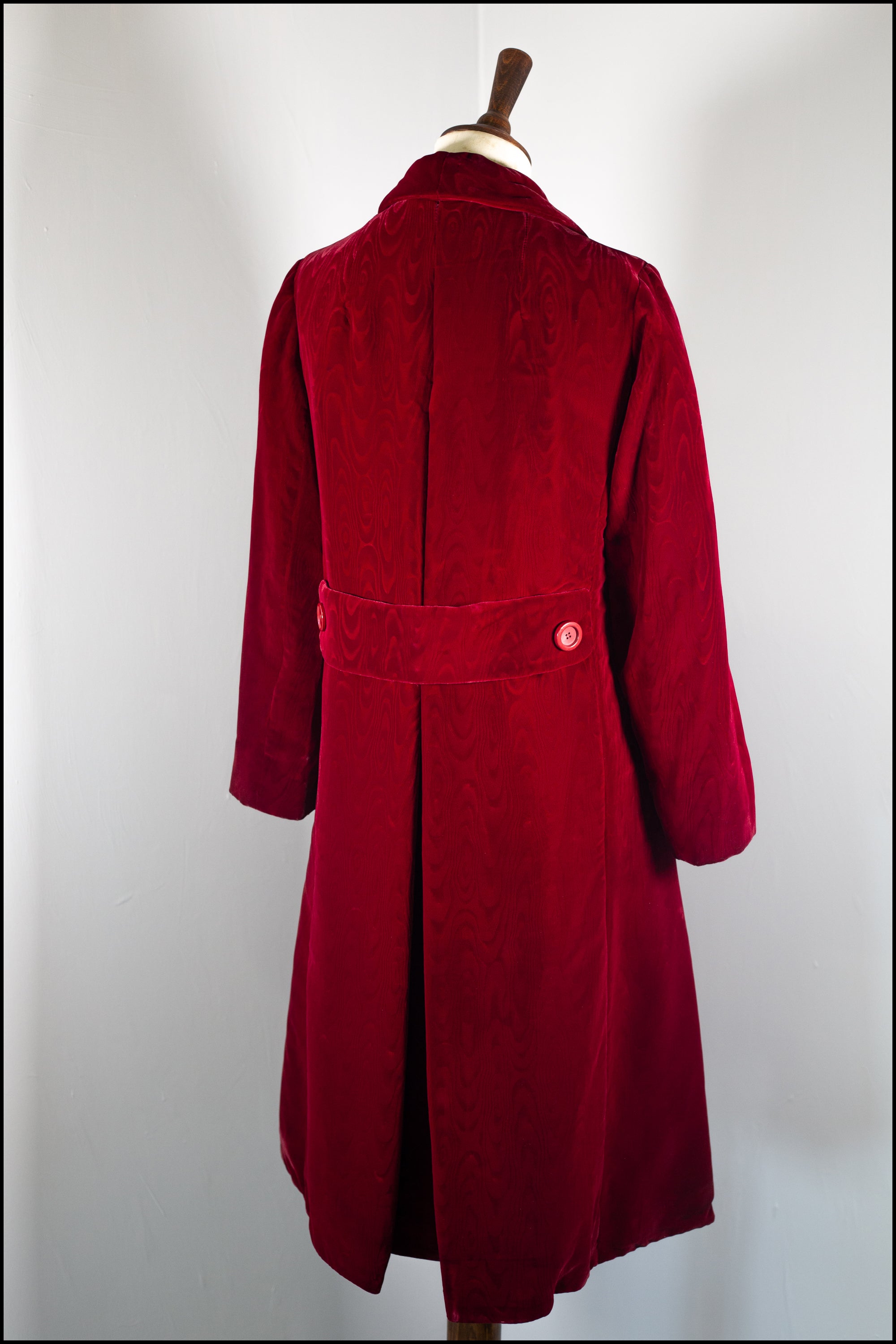Vintage 1960s Christian Dior Red Velvet Coat – ALEXANDRA-KING
