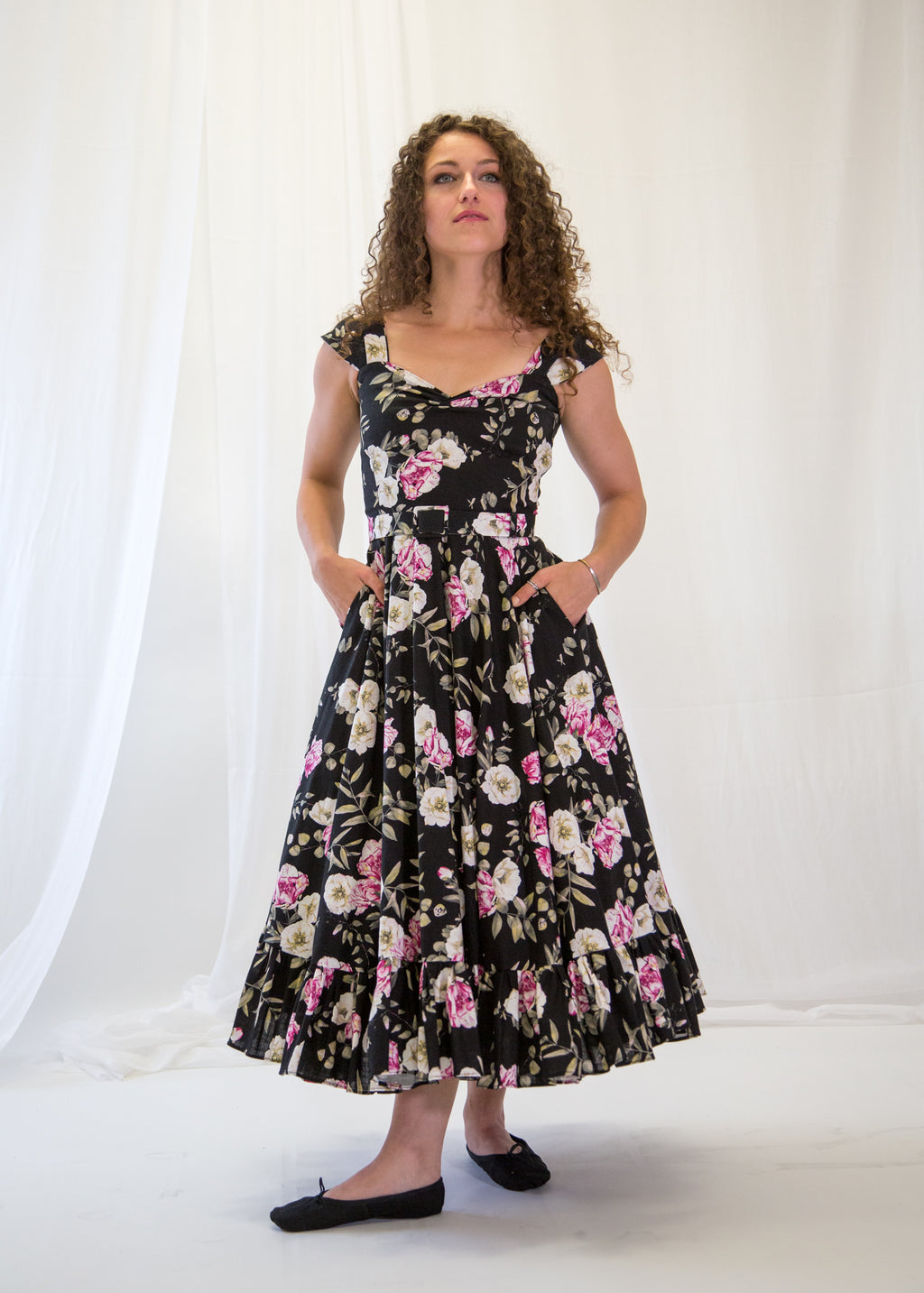 Tylwyth - Rose Linen Midi Dress