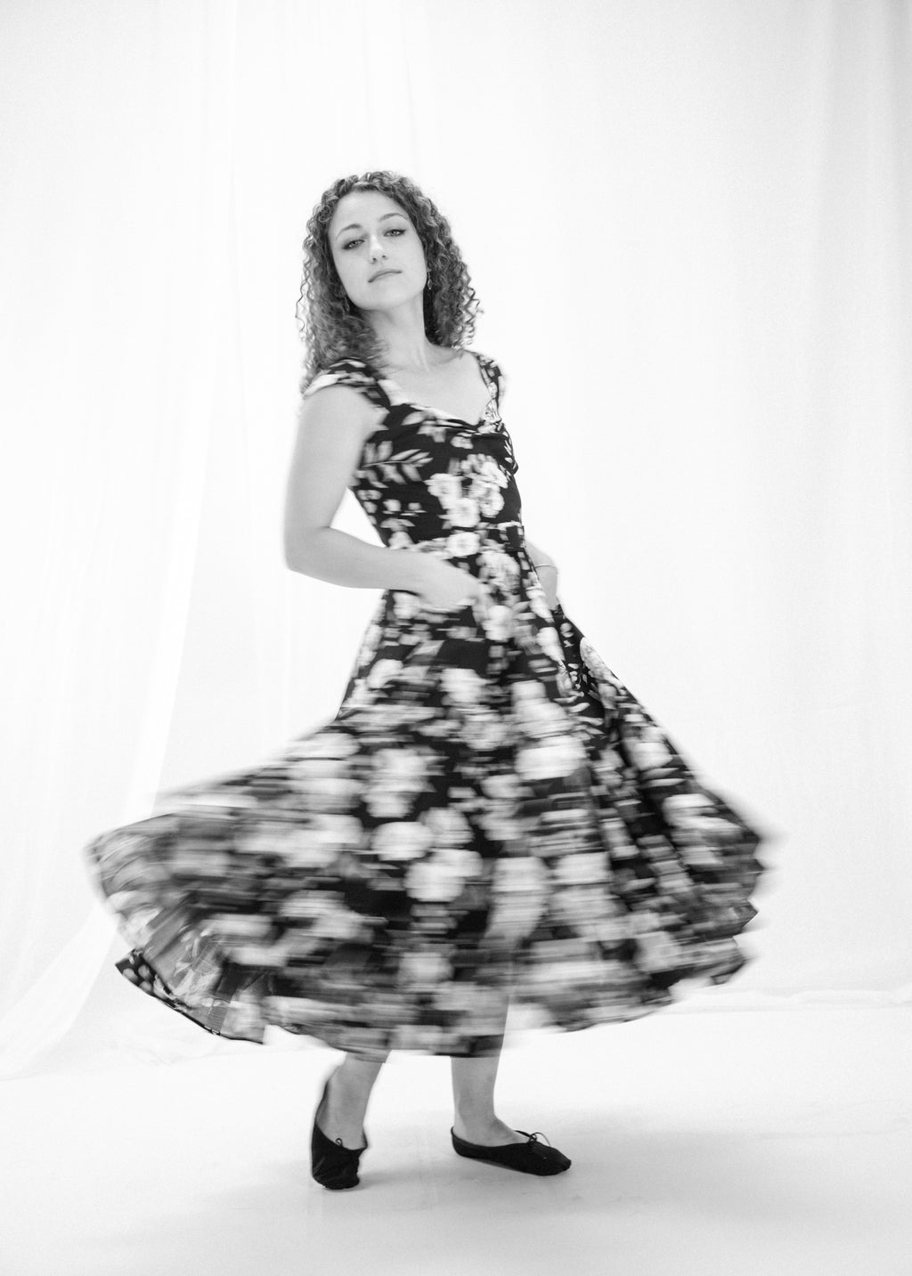 Tylwyth - Rose Linen Midi Dress