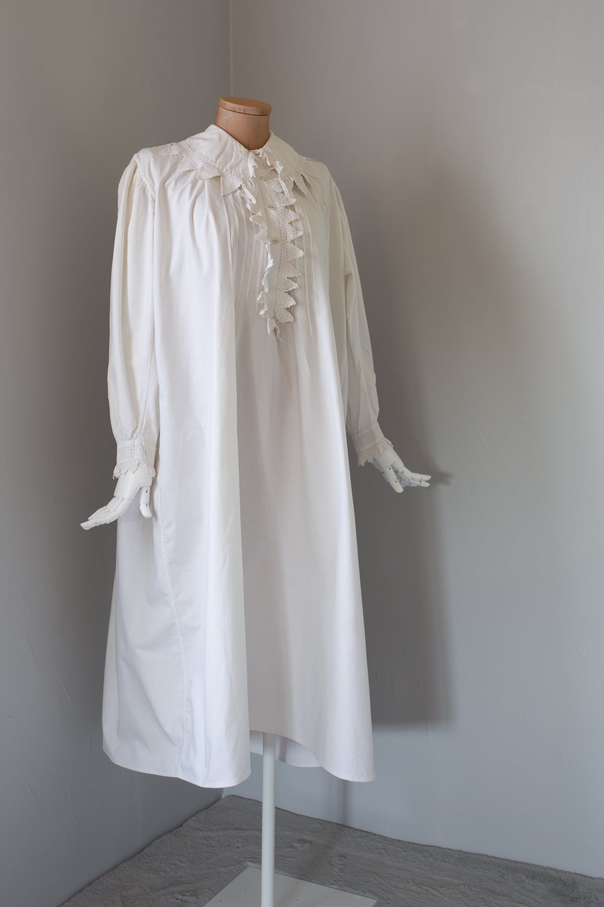 Antique 19th Century White Heavy Cotton Night Shirt