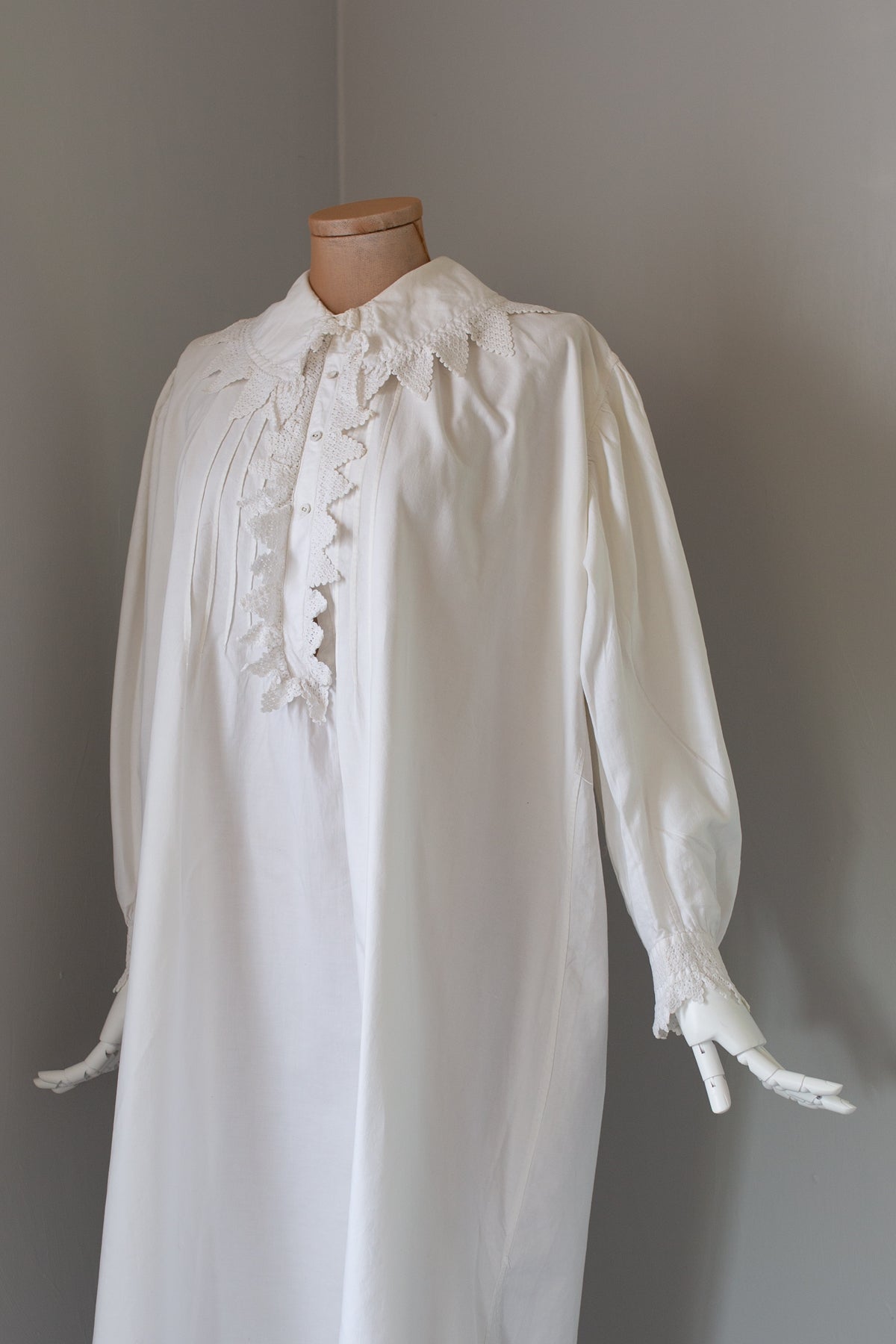 Antique 19th Century White Heavy Cotton Night Shirt