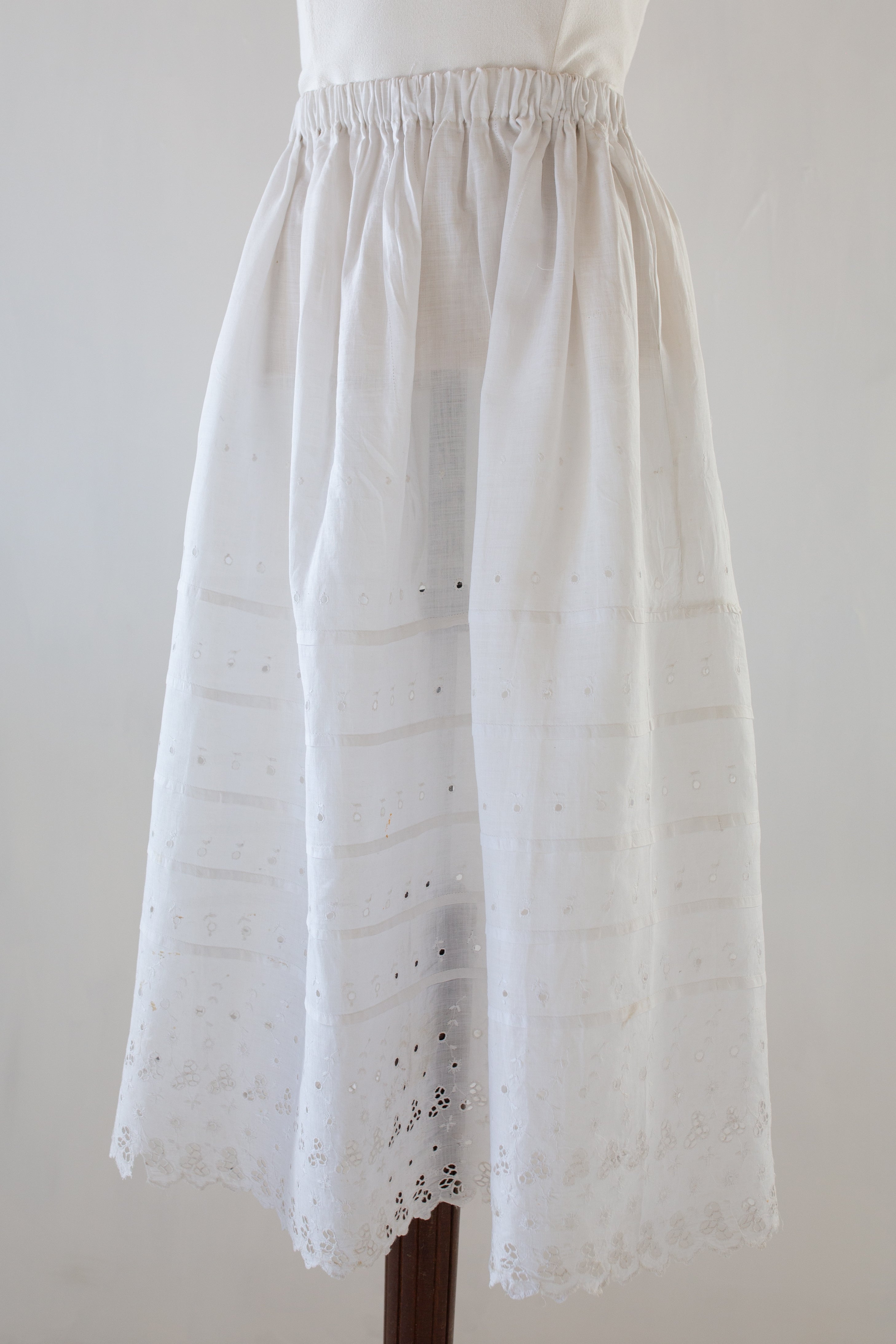 antique white embroidered eyelet lace broiderie anglaise skirt