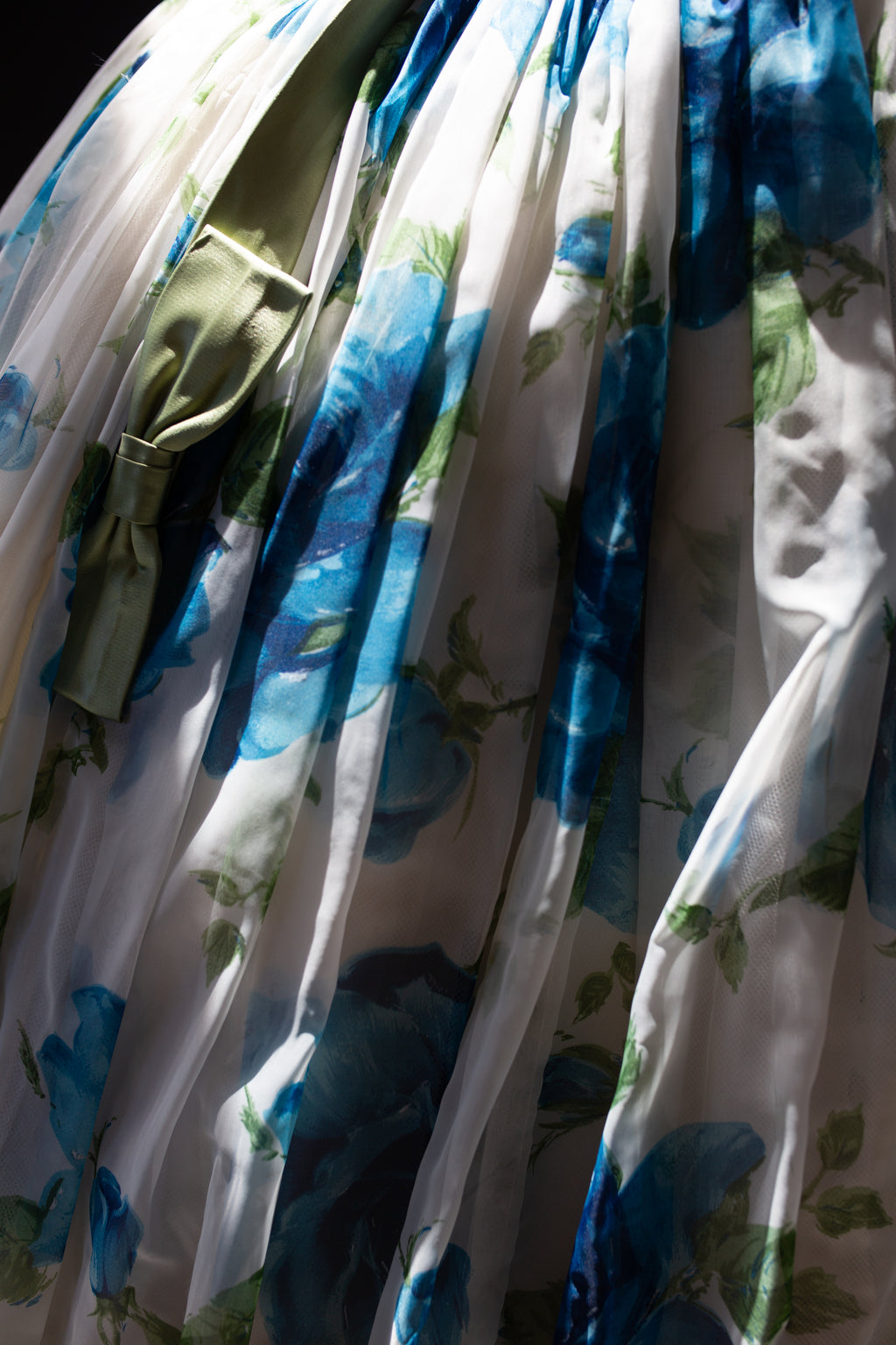 Vintage 1950s Blue Rose Ballgown Dress