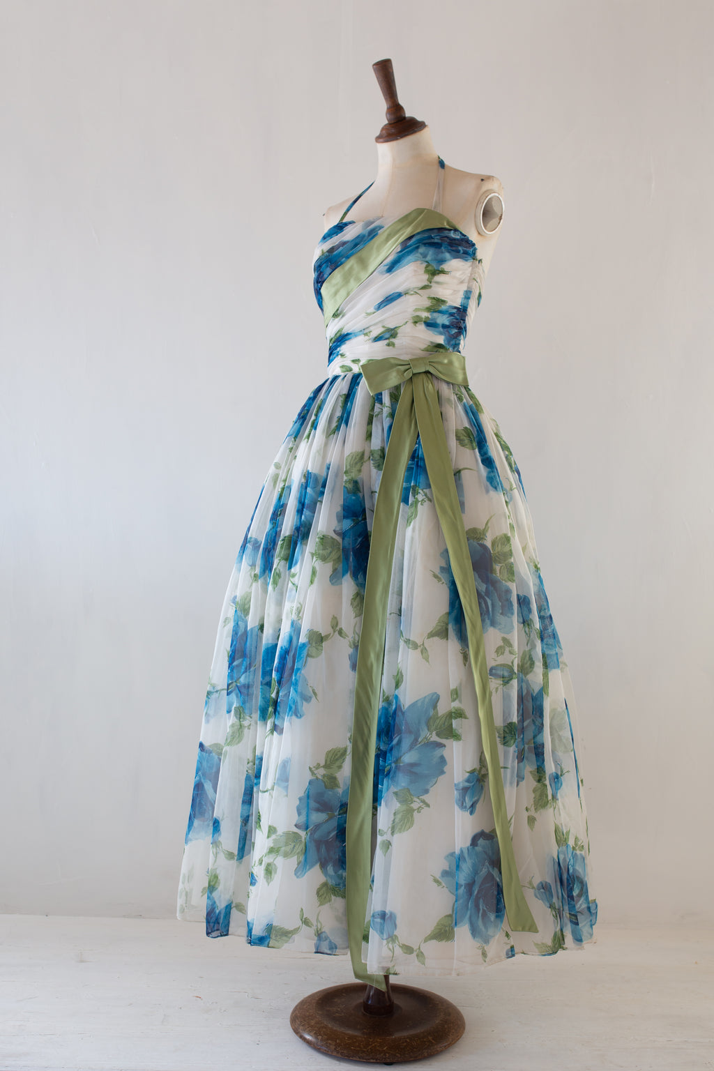 Vintage 1950s Blue Rose Ballgown Dress