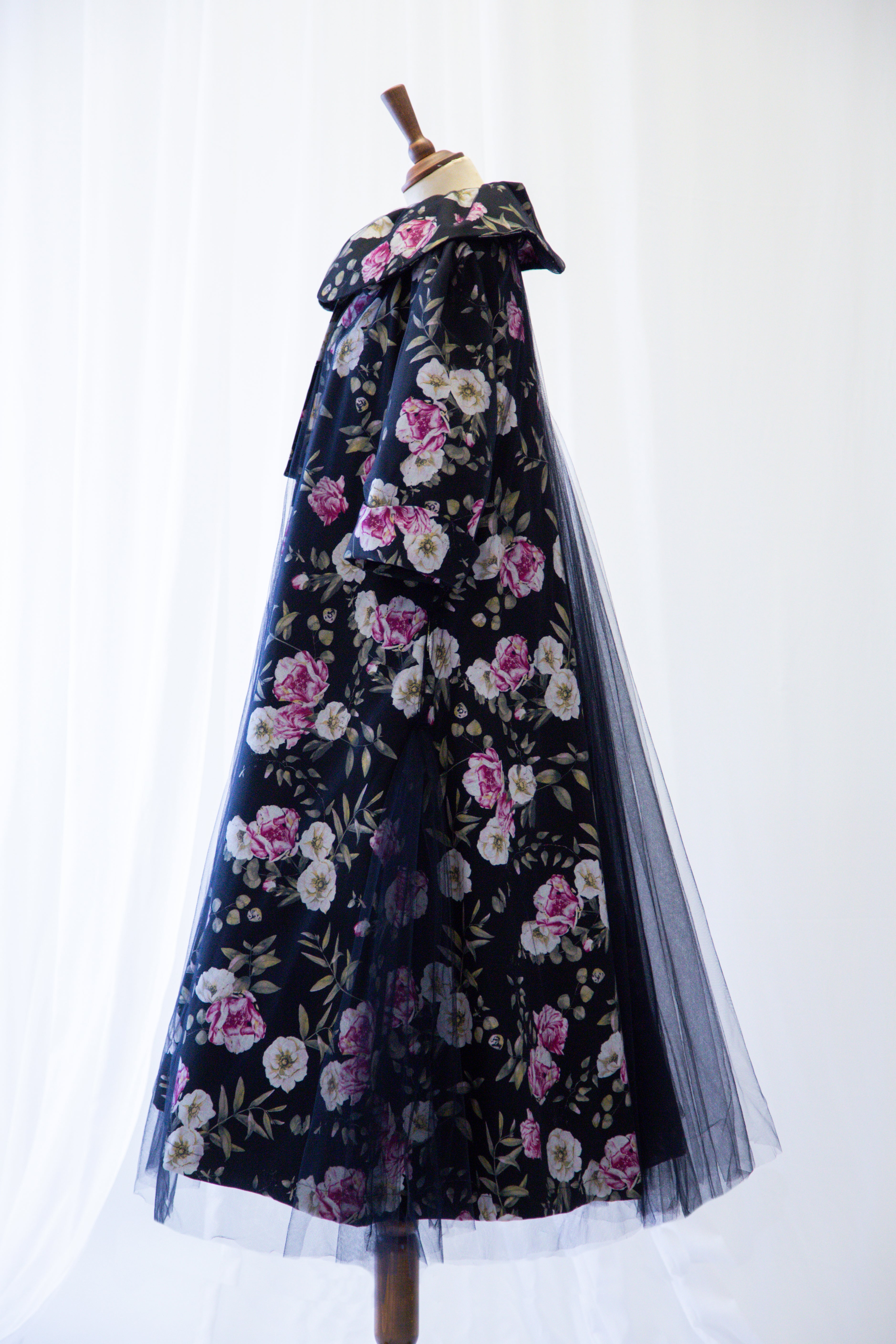 Black Floral Linen and Tulle Swing Coat – ALEXANDRA-KING