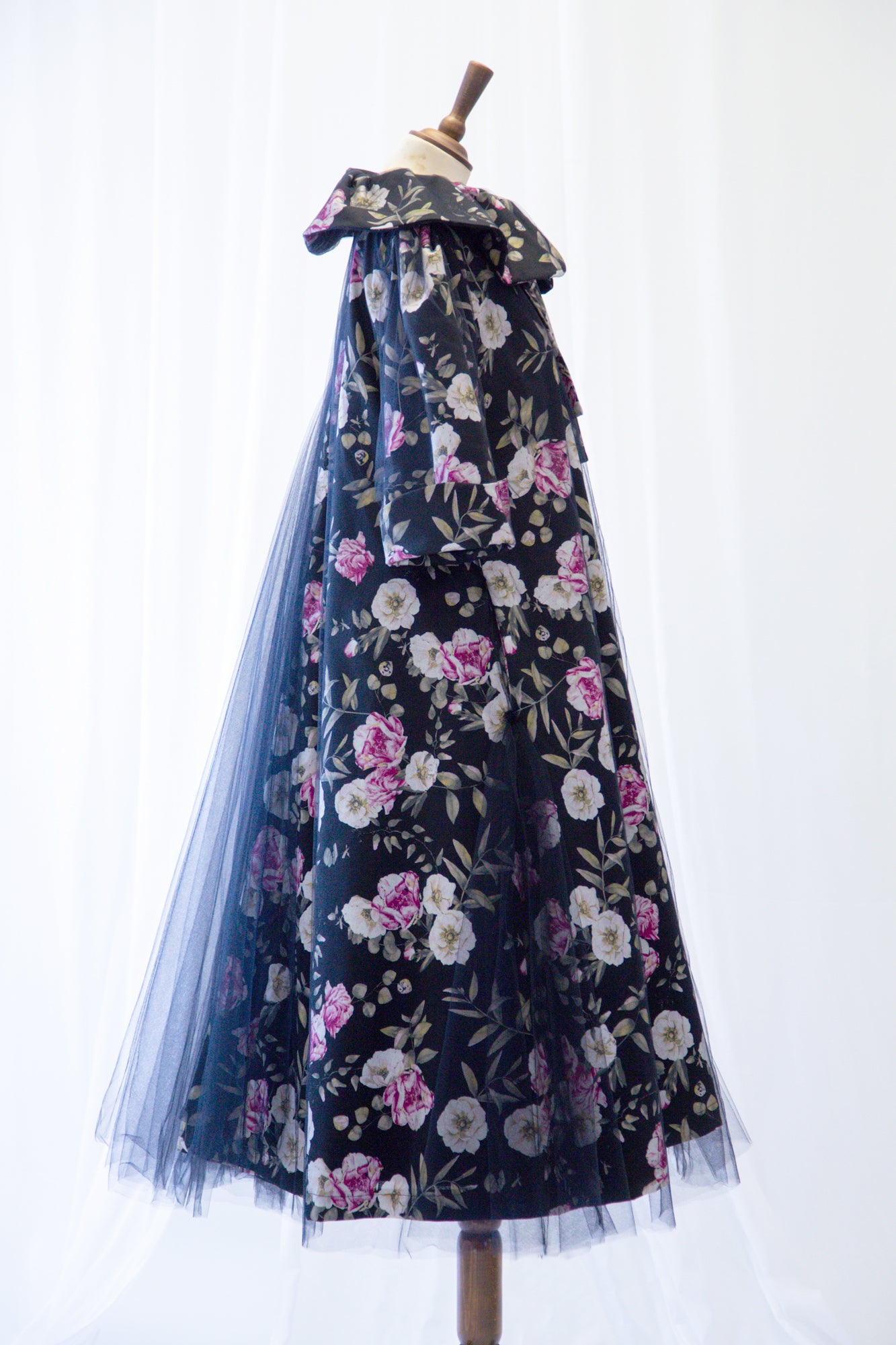 Black Floral Linen and Tulle Swing Coat – ALEXANDRA-KING