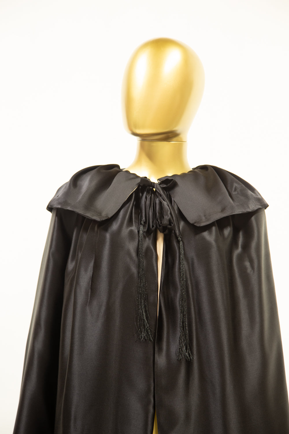 Silk Satin Fringed Opera Cape Black / Gold