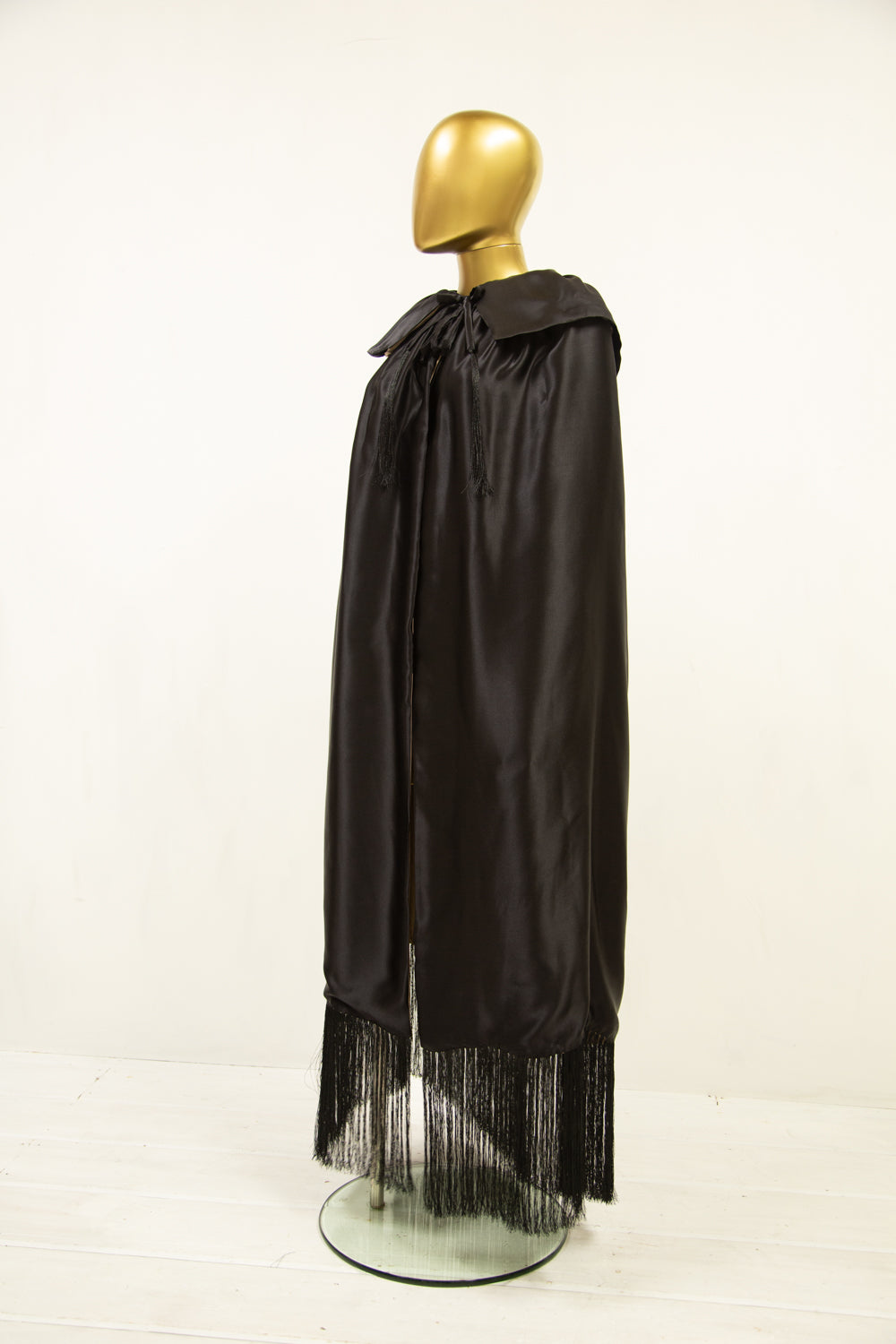 Silk Satin Fringed Opera Cape Black / Gold