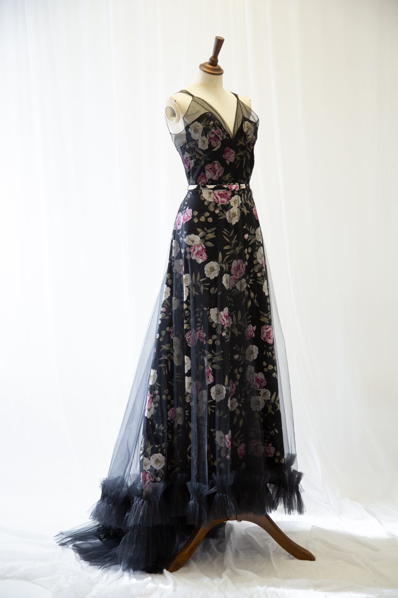Titania Rose - Black Linen Tulle Gown