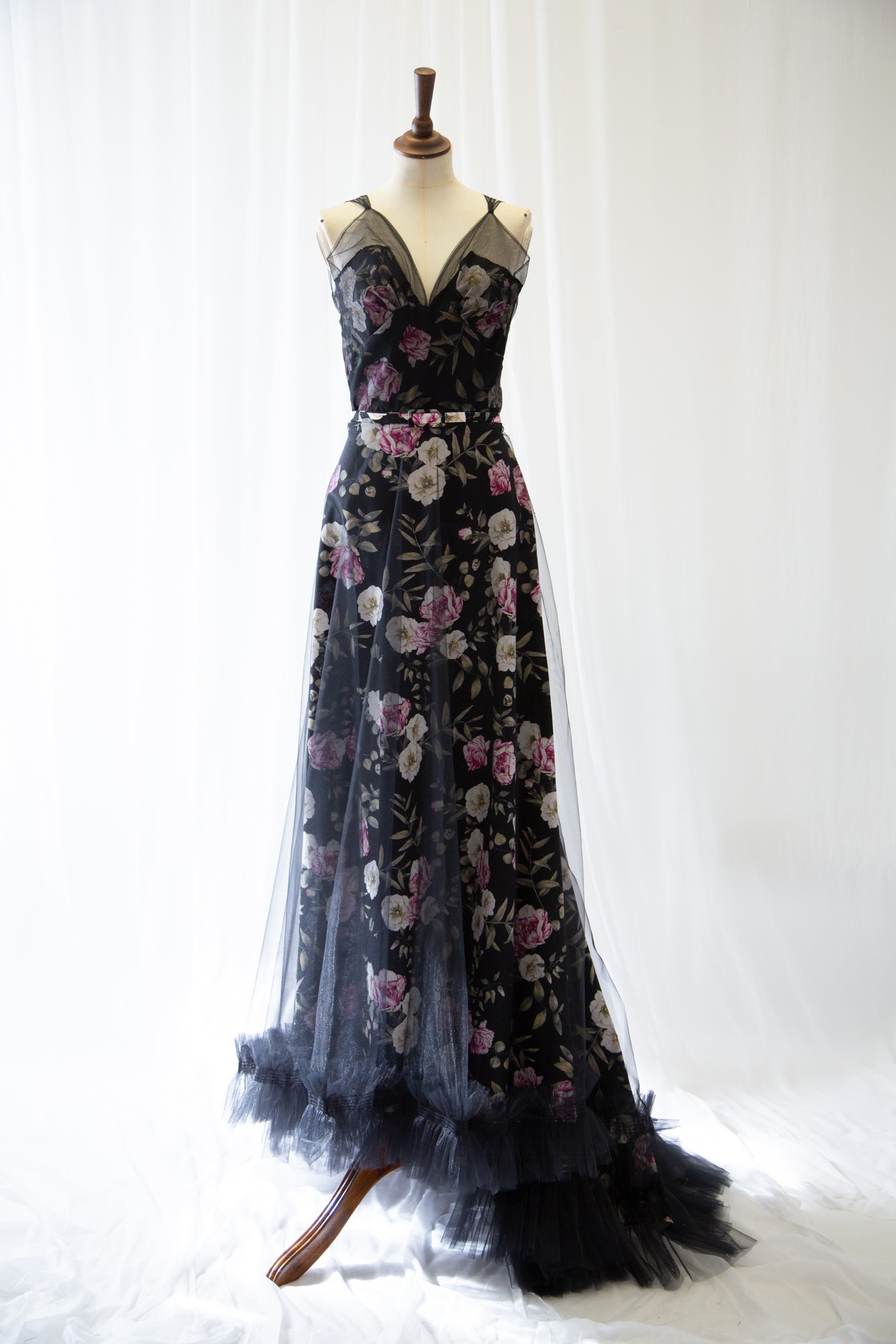 Titania Rose - Black Linen Tulle Gown