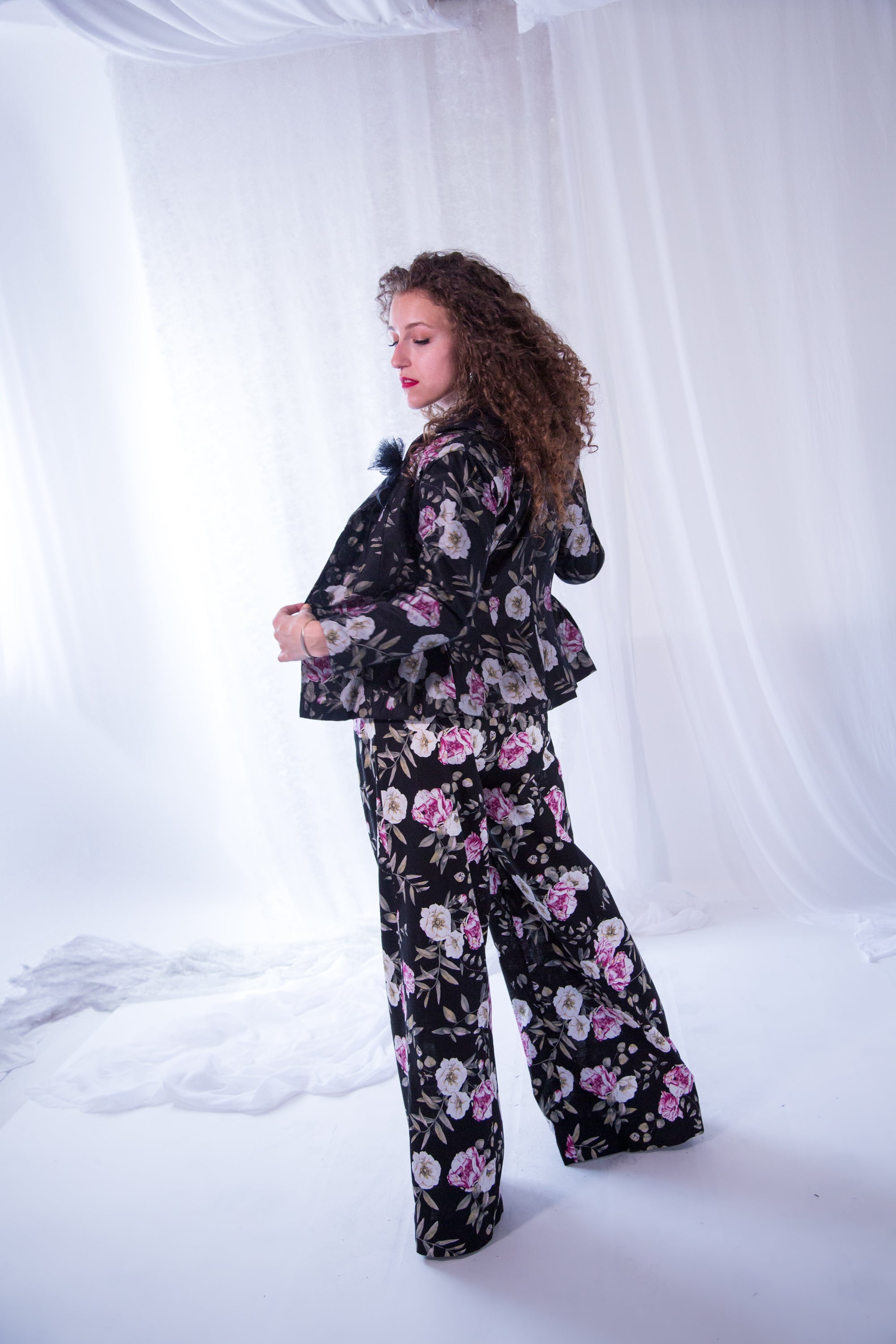 Iwin - Linen Palazzo Trousers and Waistcoat set