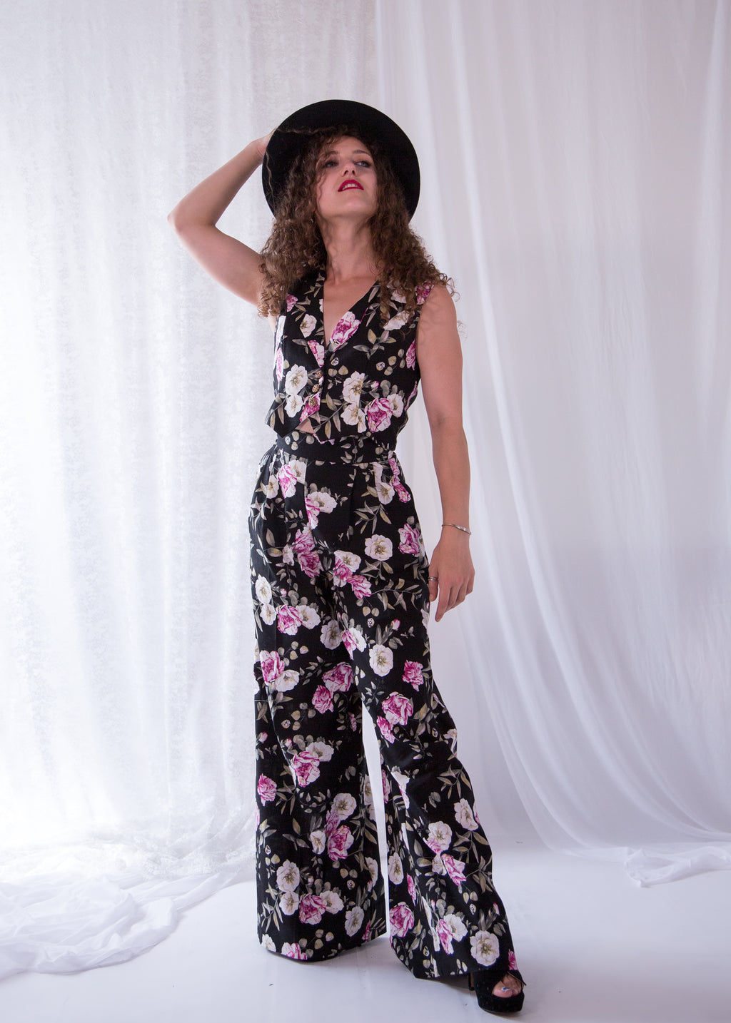 Iwin - Linen Palazzo Trousers and Waistcoat set
