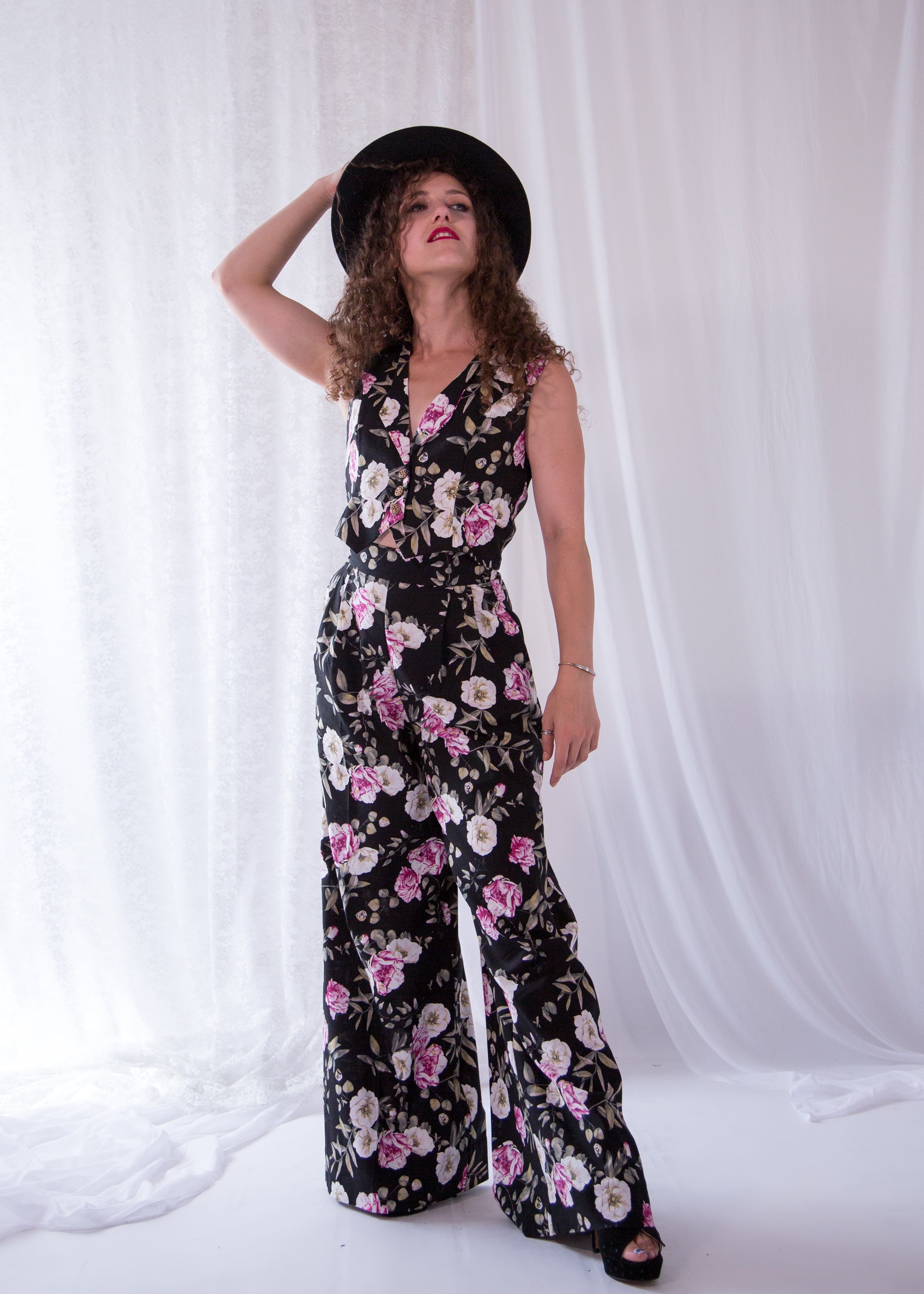 Iwin - Linen Palazzo Trousers and Waistcoat set