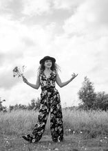 Iwin - Linen Palazzo Trousers and Waistcoat set