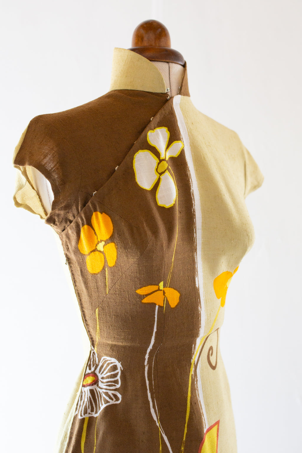 Vintage 1950s Printed Linen Qipao Dress