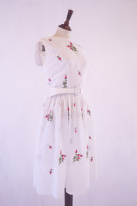 Vintage 1950s White Embroidered Muslin Rose Dress