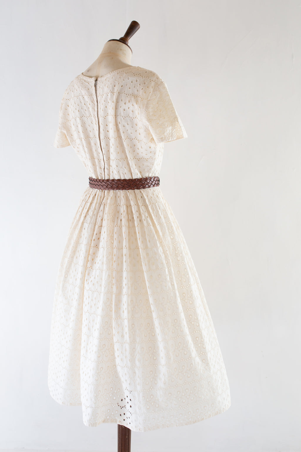 Vintage 1950s Cream Broderie Anglaise Dress