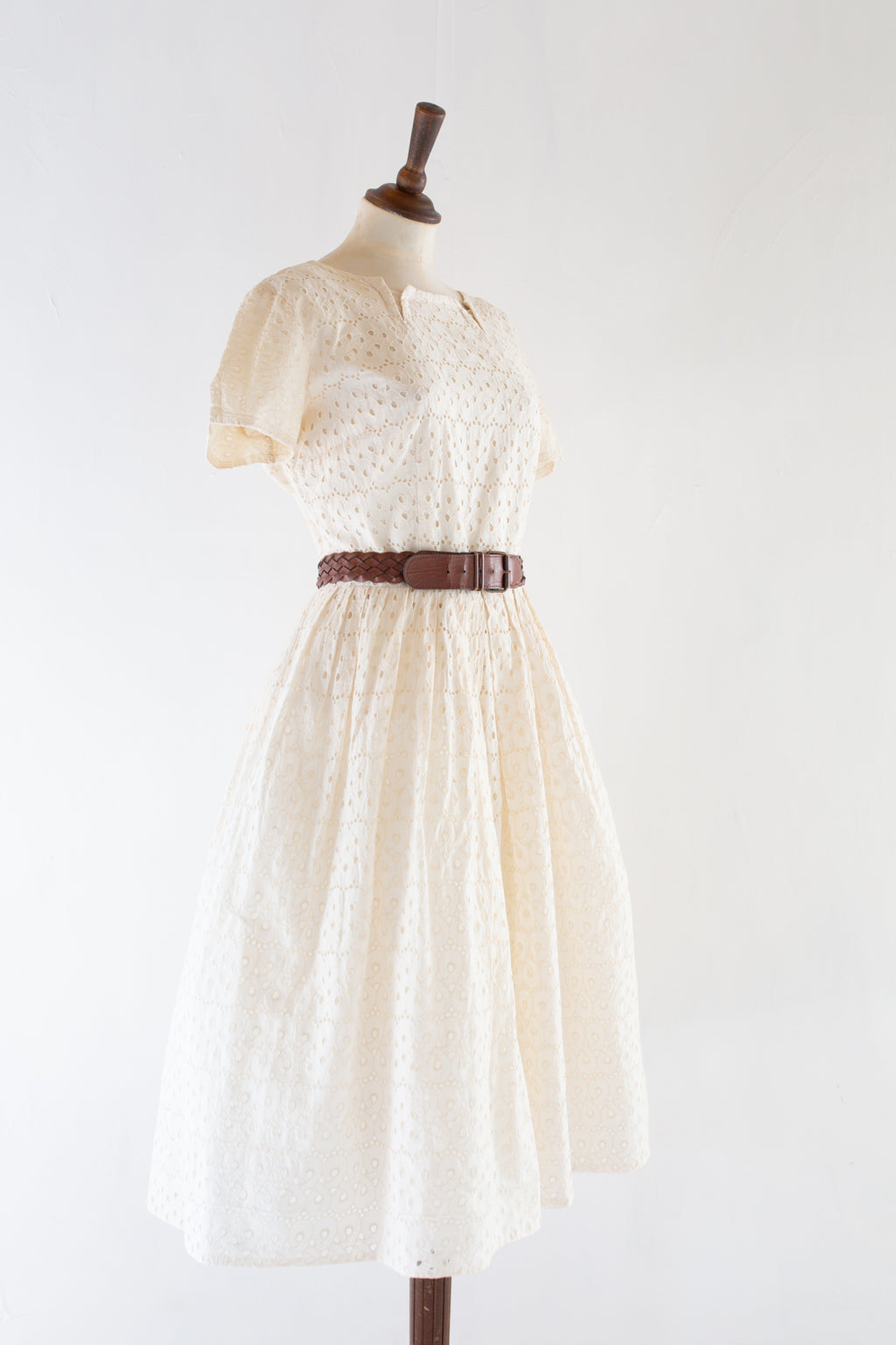 Vintage 1950s Cream Broderie Anglaise Dress