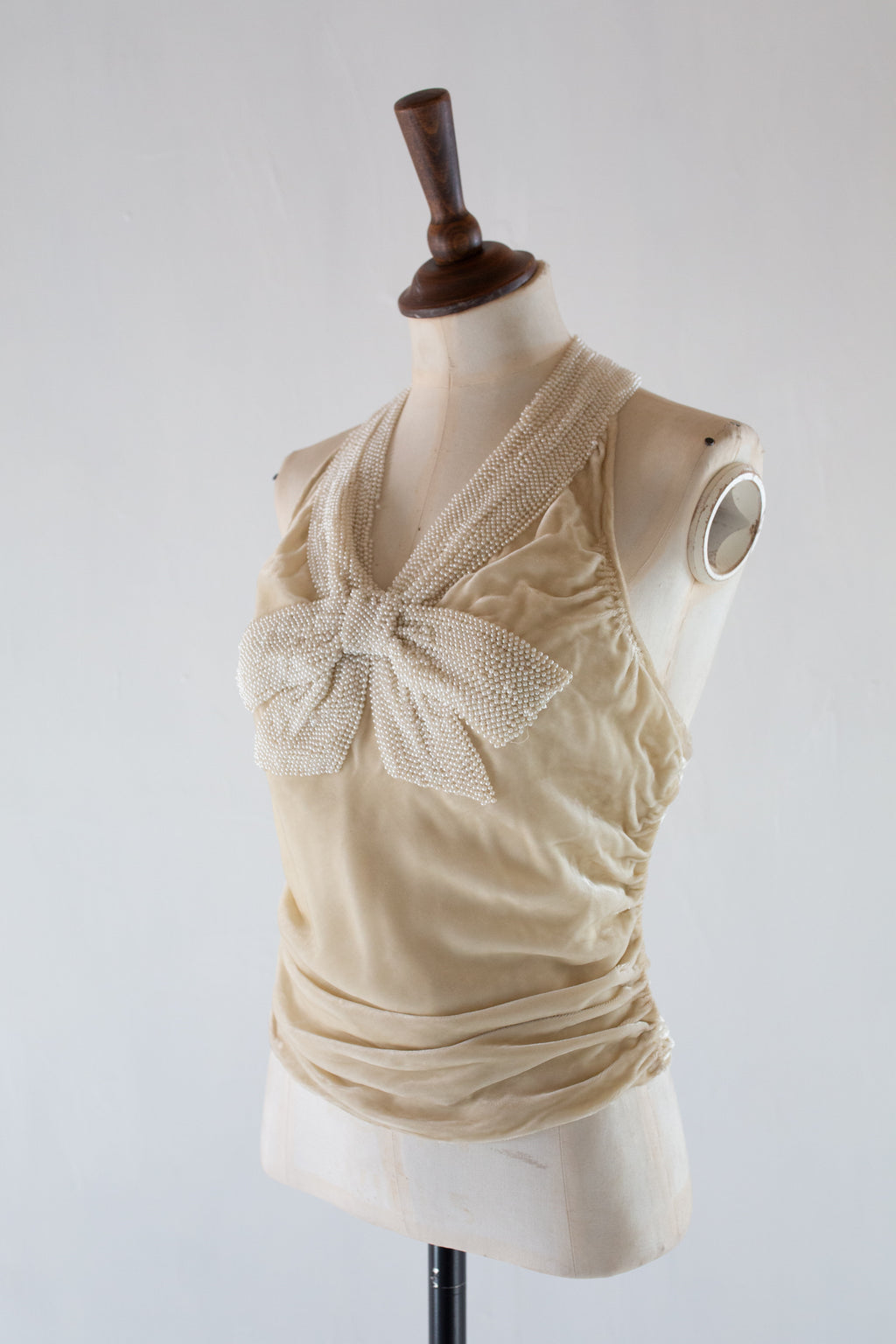 Vintage 1930s Ivory Silk Velvet Beaded Bow Top