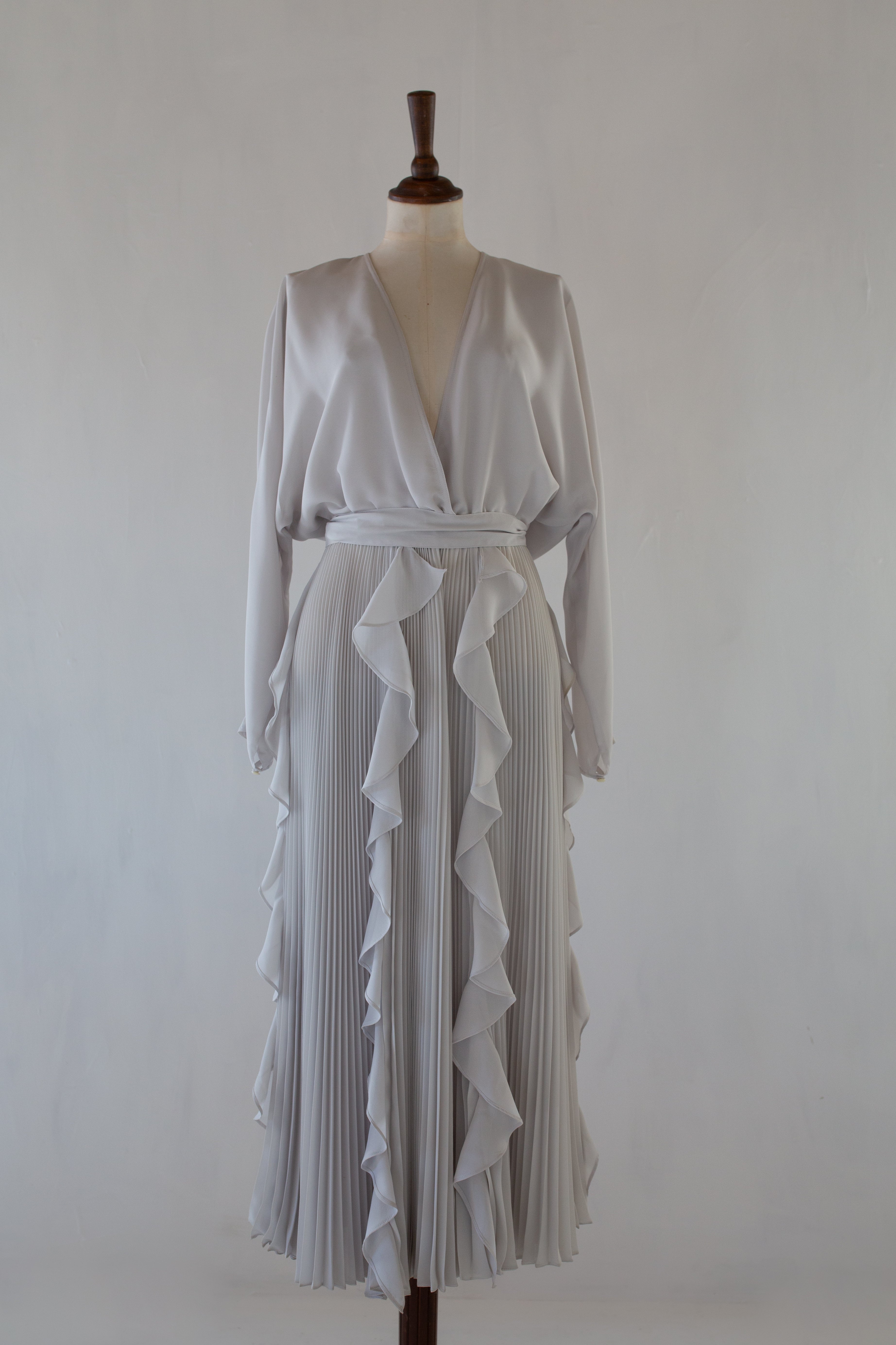 Vintage 1980s Dove Grey Pleated Dress