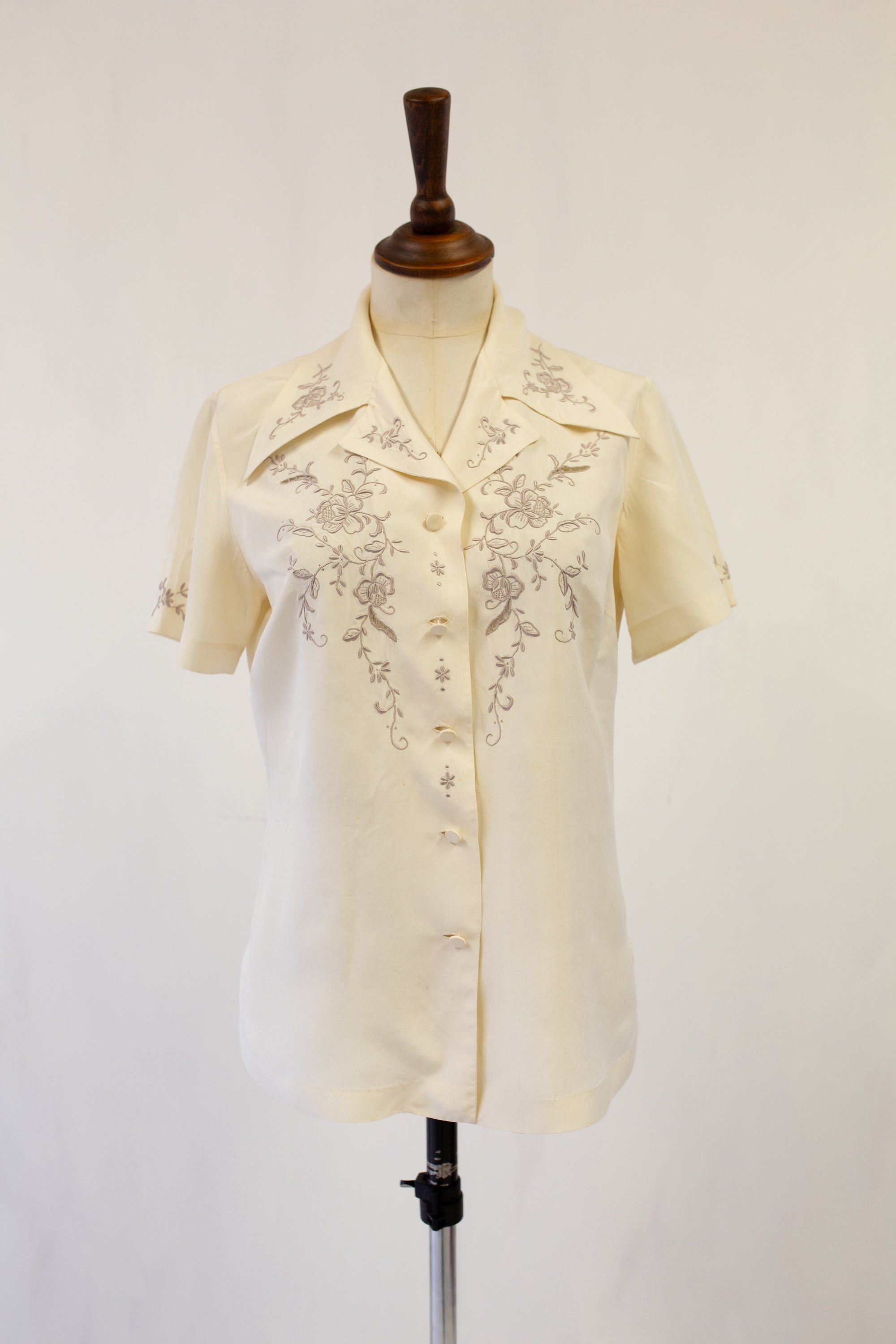 Vintage 1940s Embroidered Silk Blouse