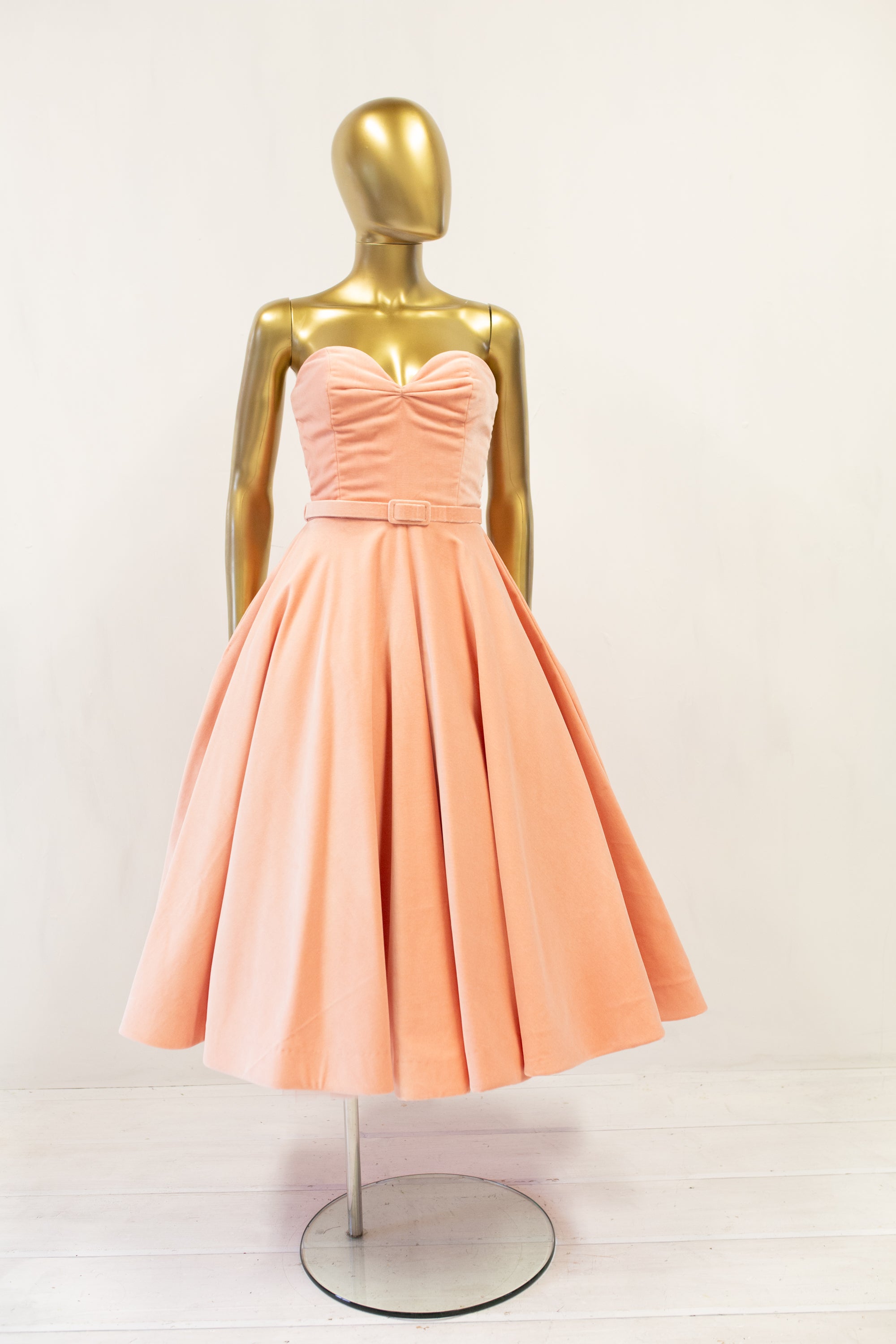 Alina - Strapless Pink Velvet Ballerina Dress