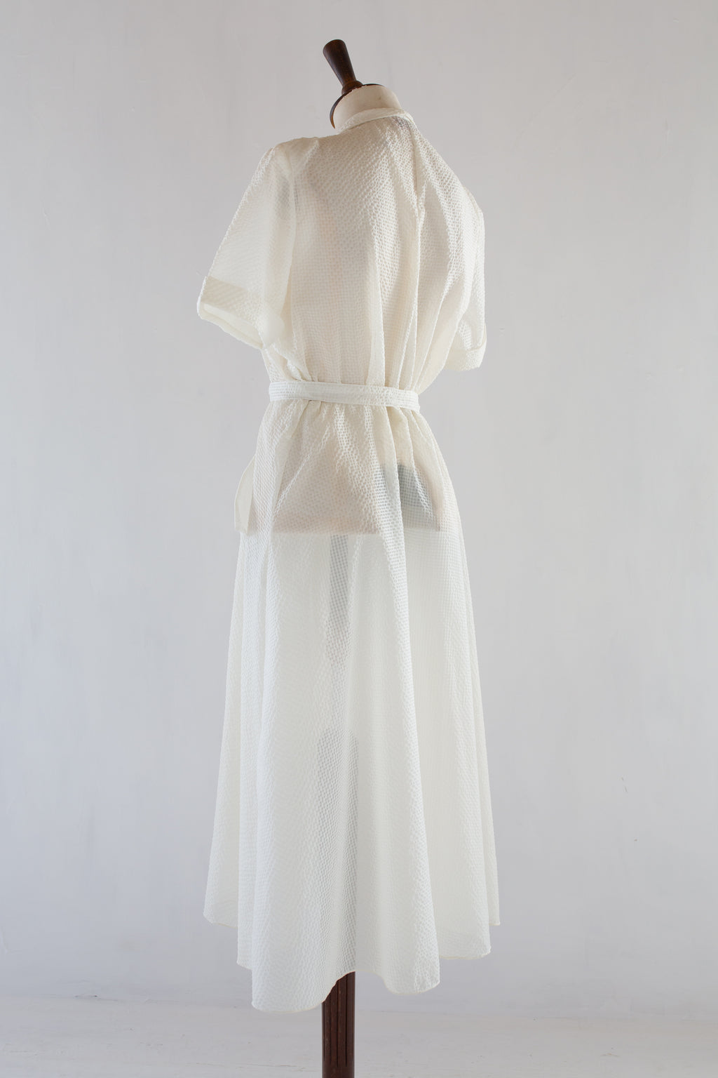 Vintage 1940s Ivory Seersucker Dress