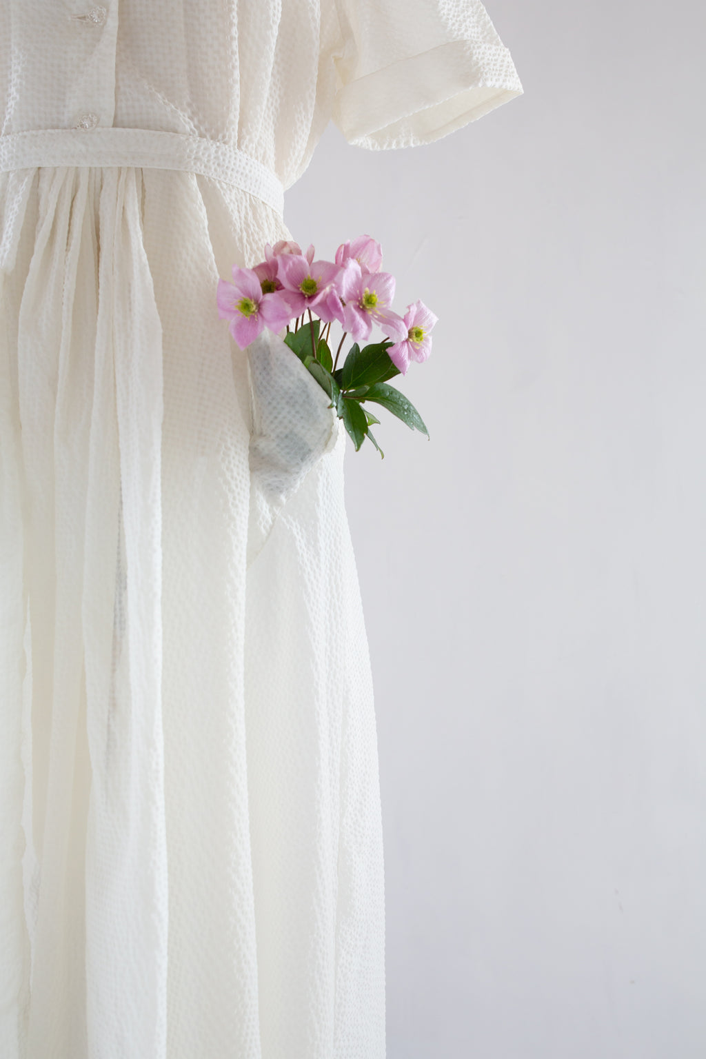 Vintage 1940s Ivory Seersucker Dress