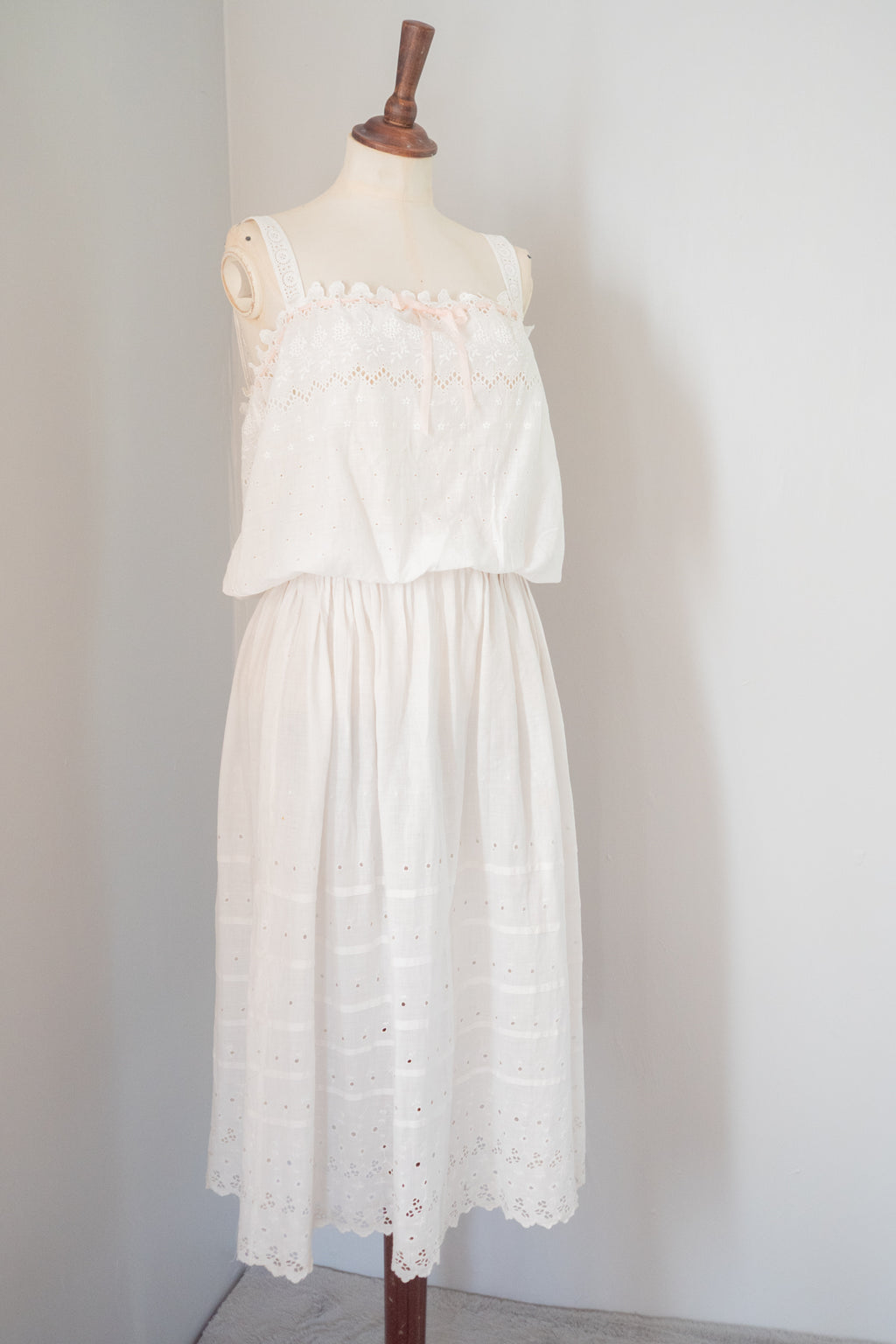 Antique Vintage White Embroidered Camisole Top
