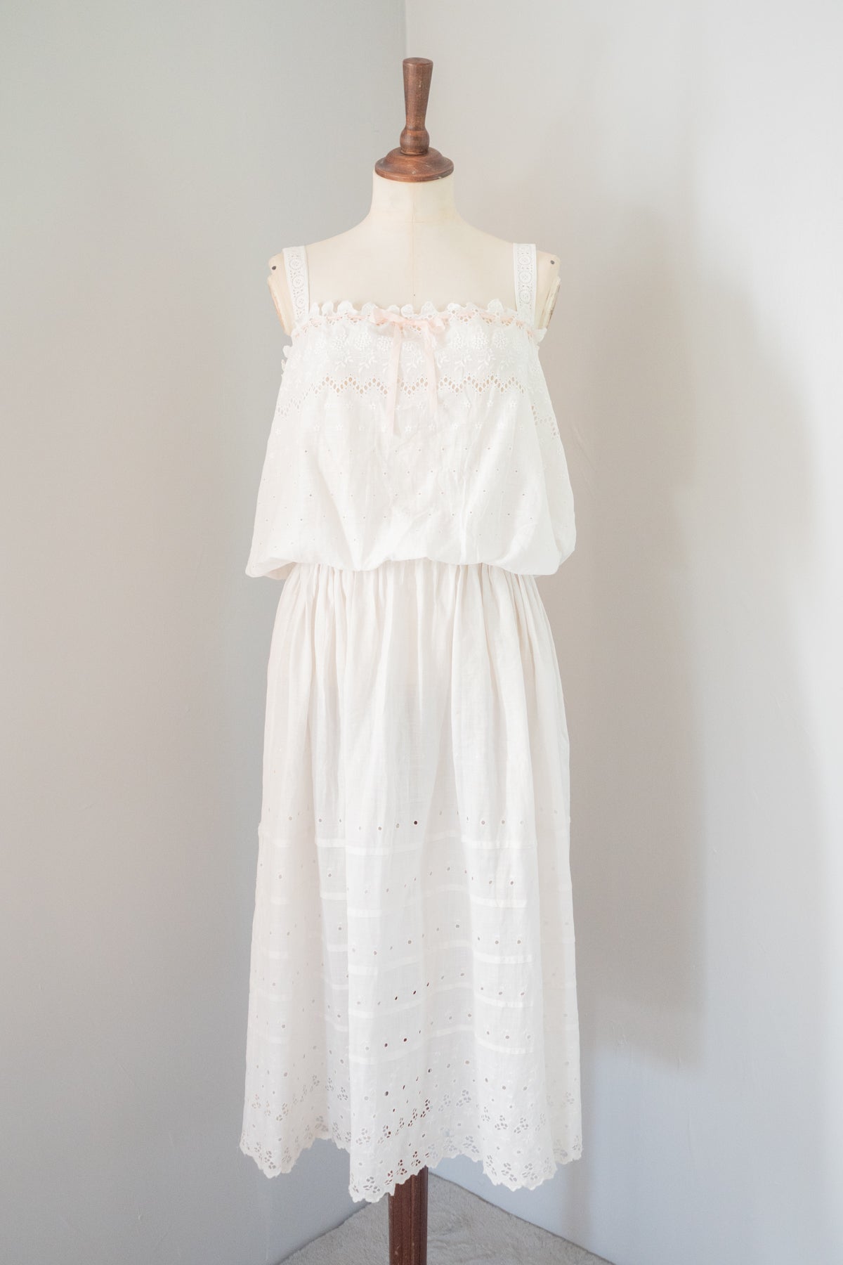 Antique Vintage White Embroidered Camisole Top