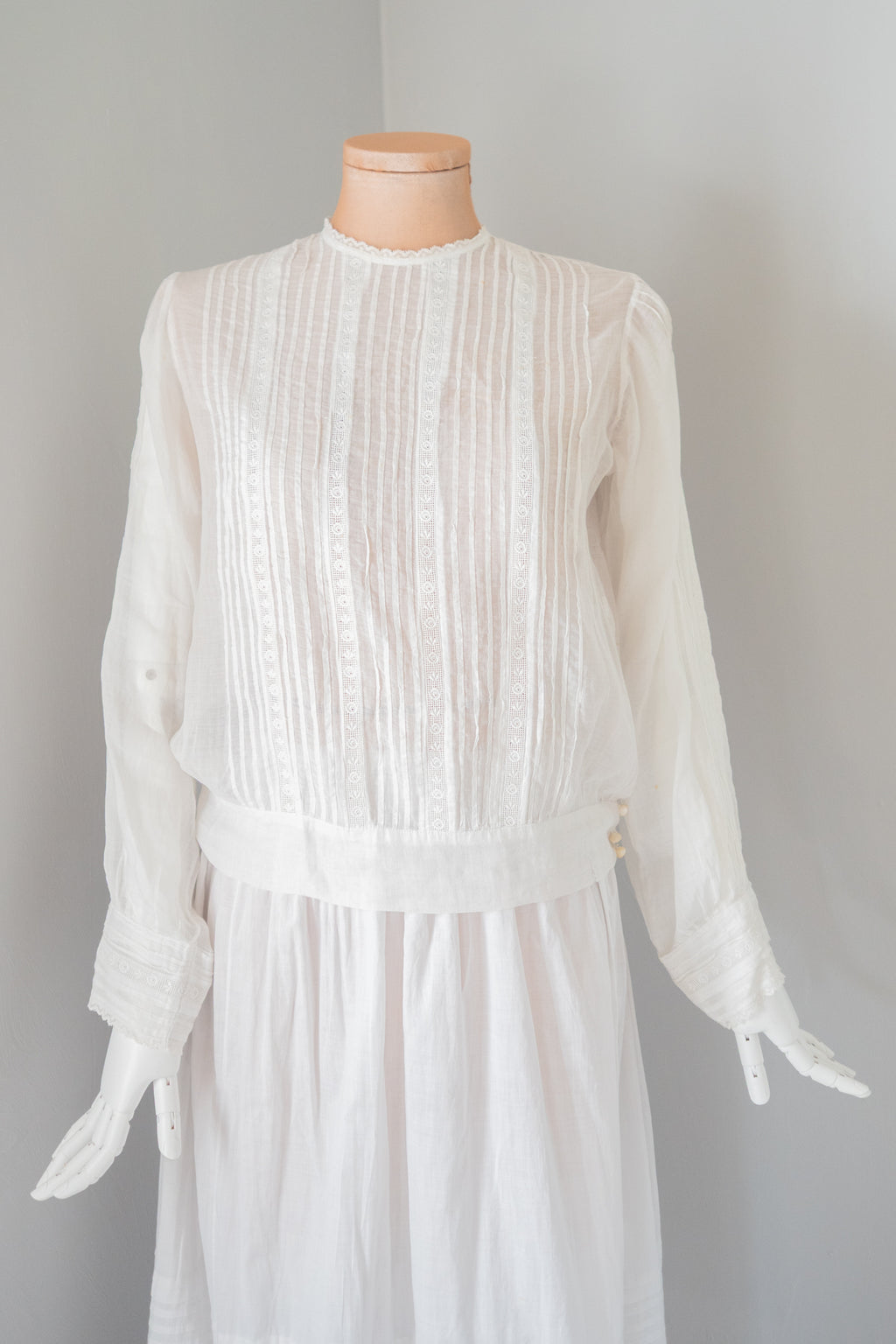 Vintage 1920s Embroidered White Cotton Blouse