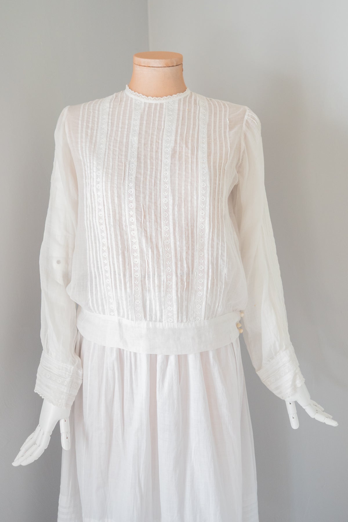 Vintage 1920s Embroidered White Cotton Blouse