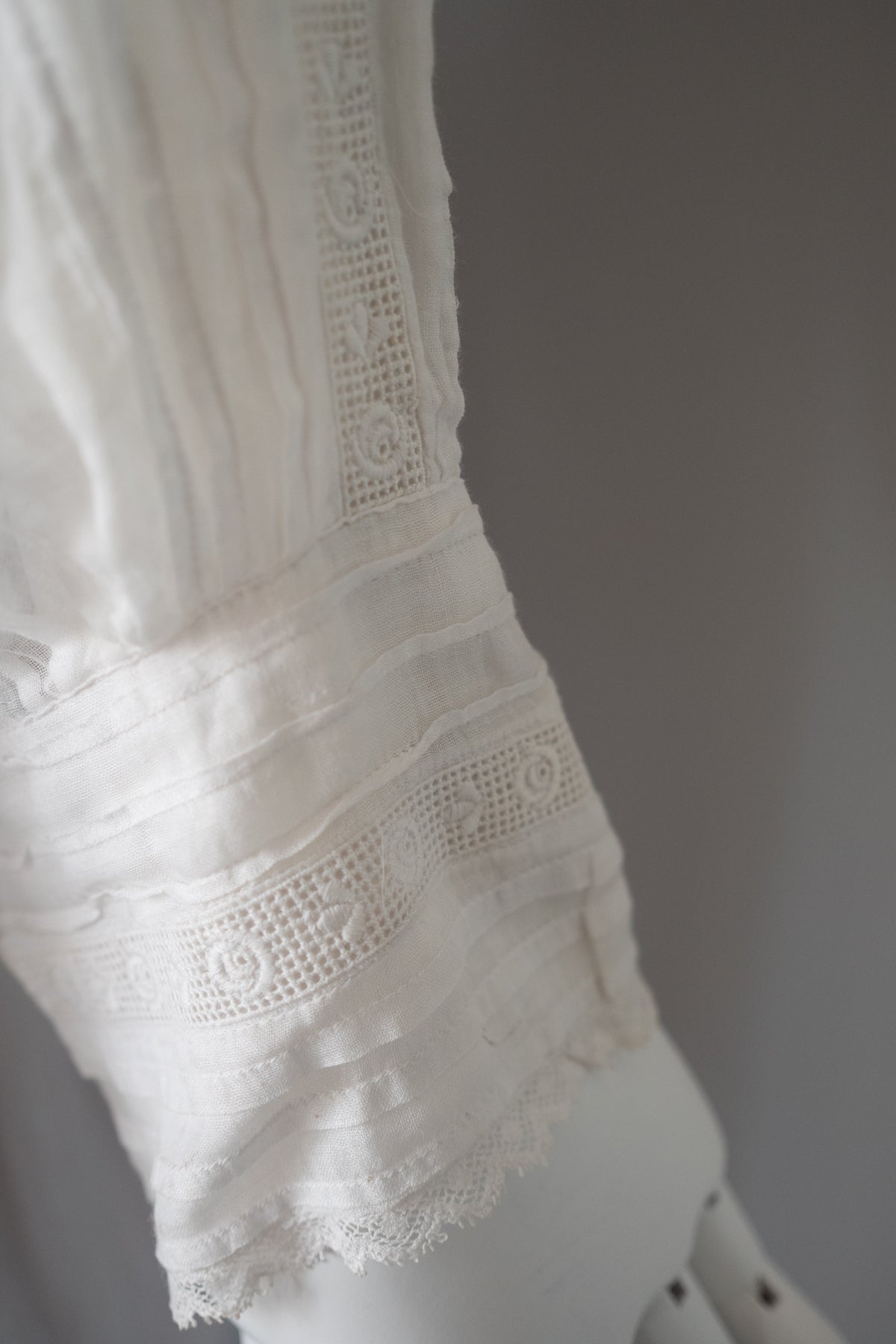 Vintage 1920s Embroidered White Cotton Blouse
