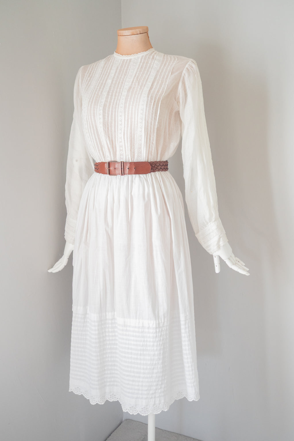 Vintage 1920s Embroidered White Cotton Blouse