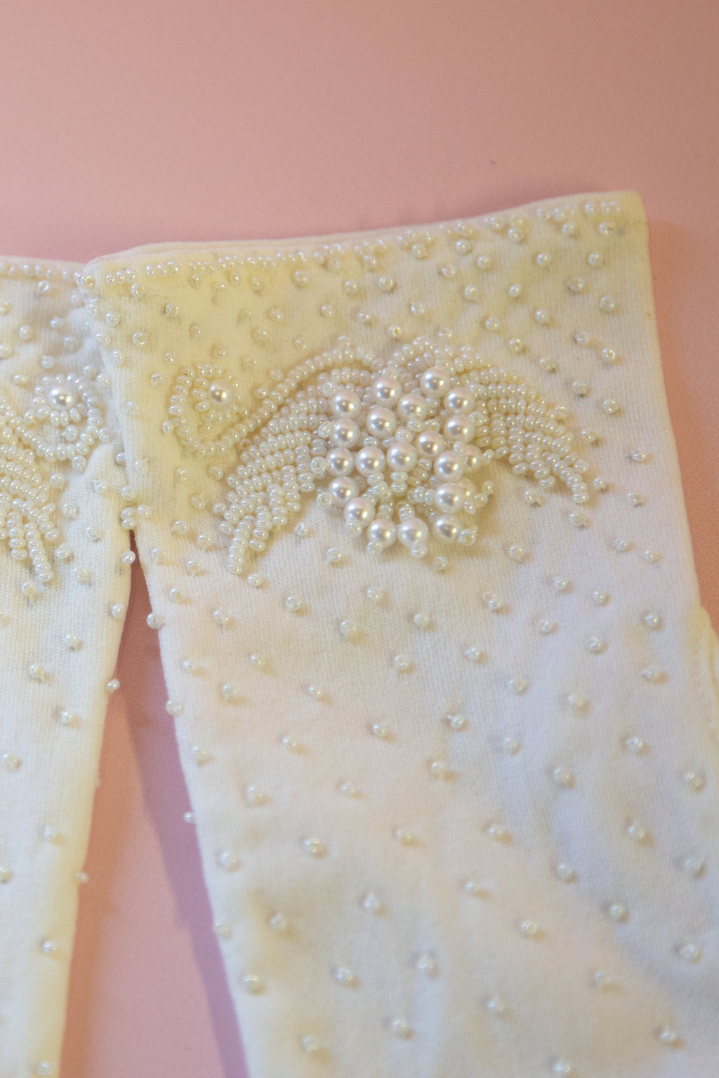 Vintage 1950s Ivory Pearl Beaded Gloves