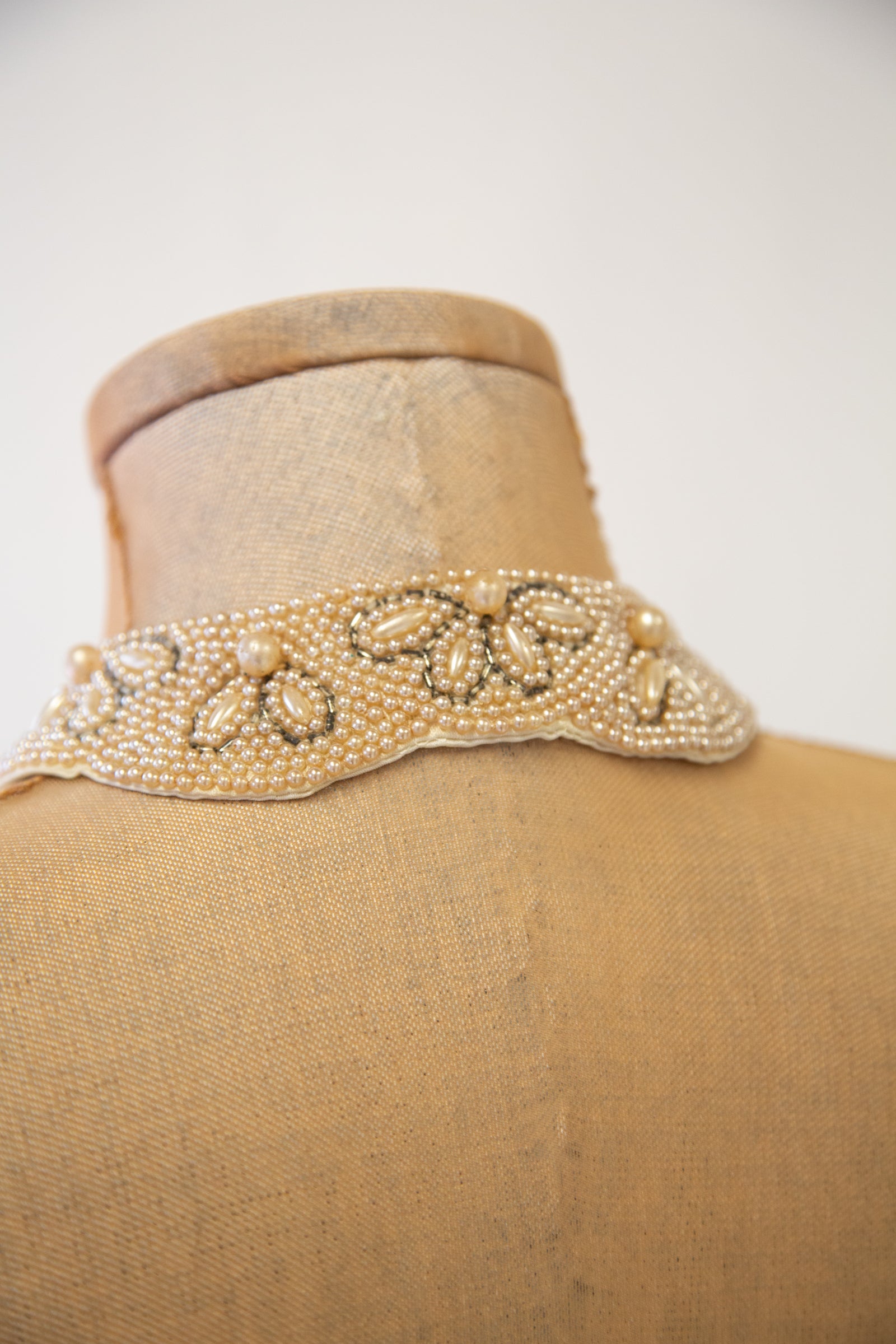 Vintage 1950s Pearl Beaded Collar
