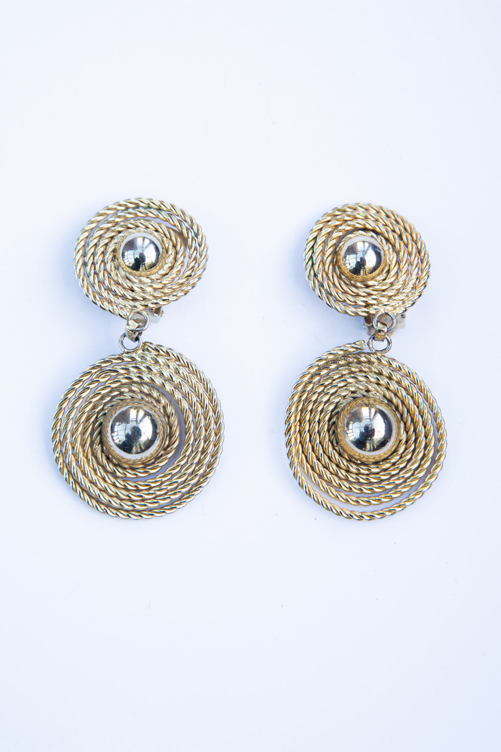Vintage 1980s Gold Twist Circle Earrings