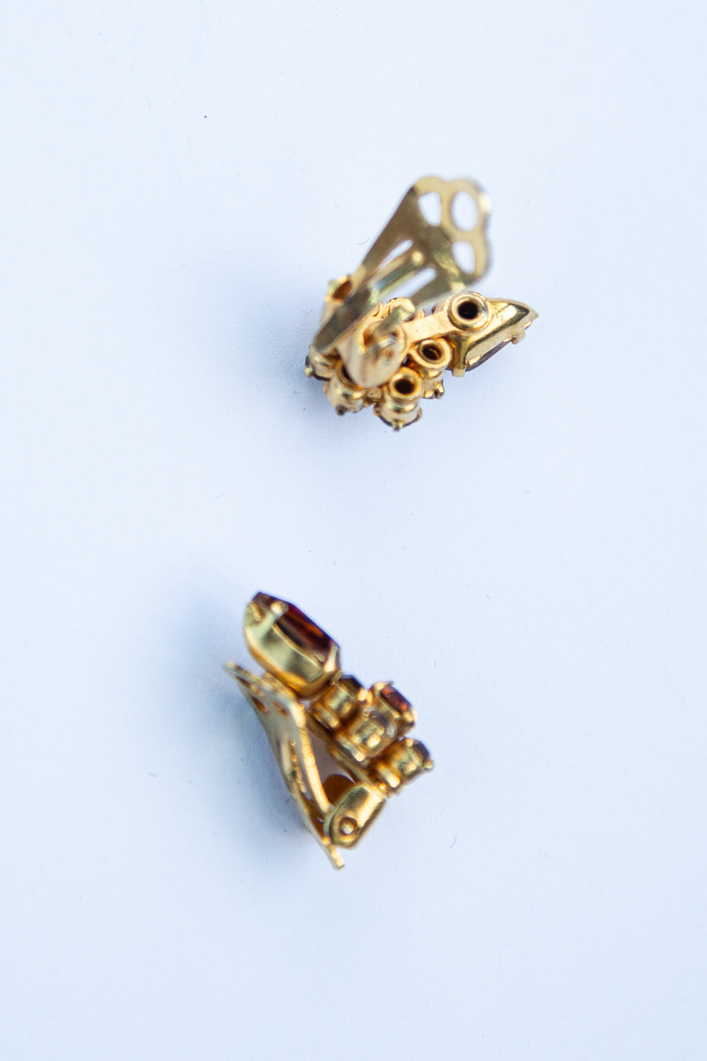Vintage 1950s Amber Glass Clip Earrings