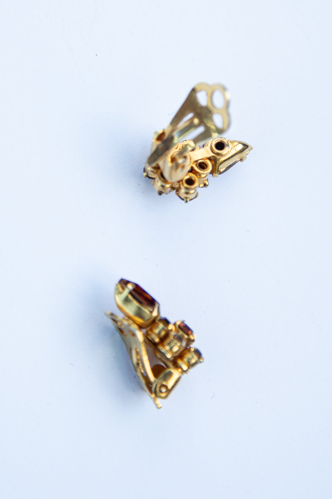 Vintage 1950s Amber Glass Clip Earrings