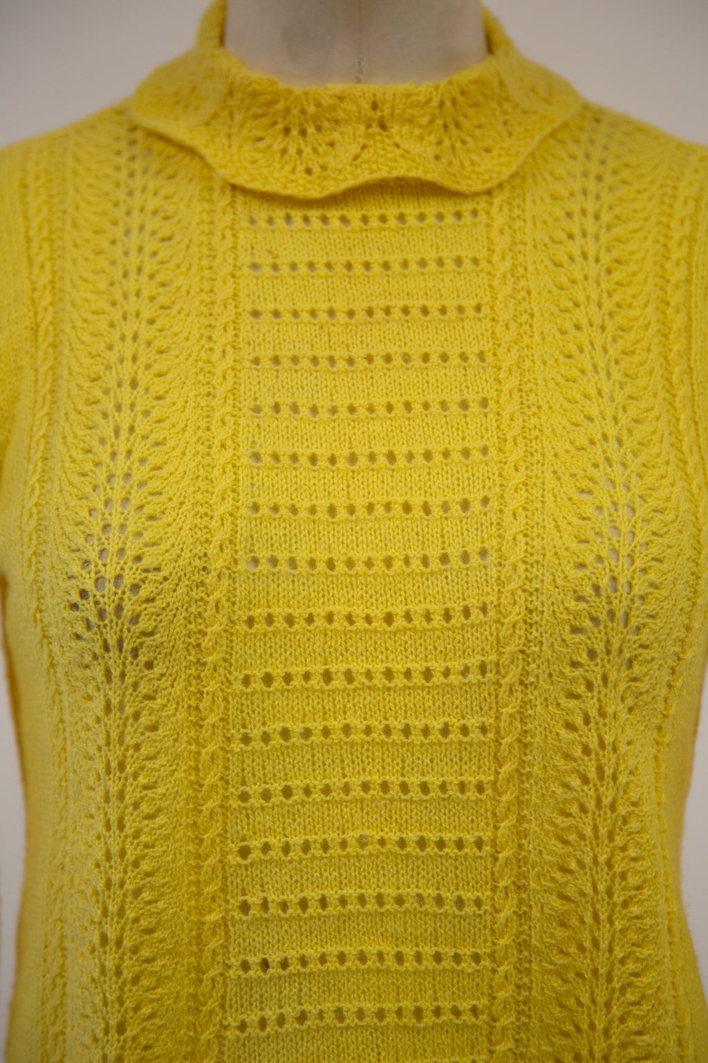 Vintage 1960s Yellow Lace Knit Sweater / S