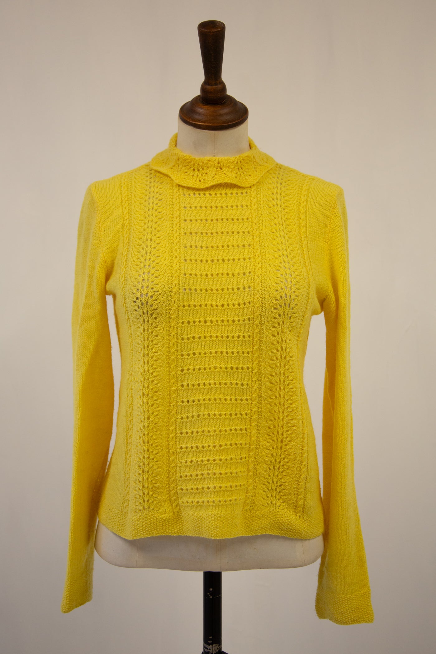 Vintage 1960s Yellow Lace Knit Sweater / S