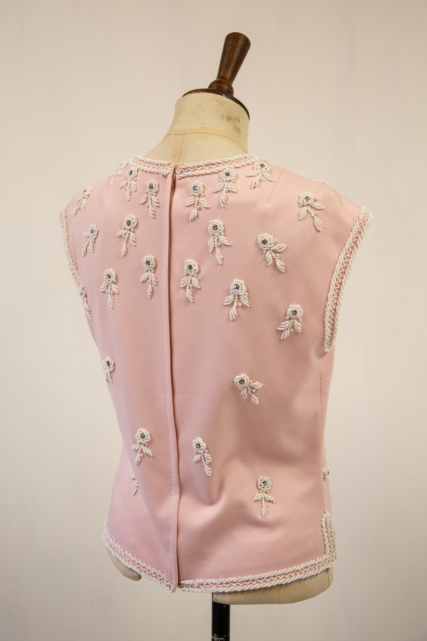 Vintage 1960s Pink and White Beaded Top / S
