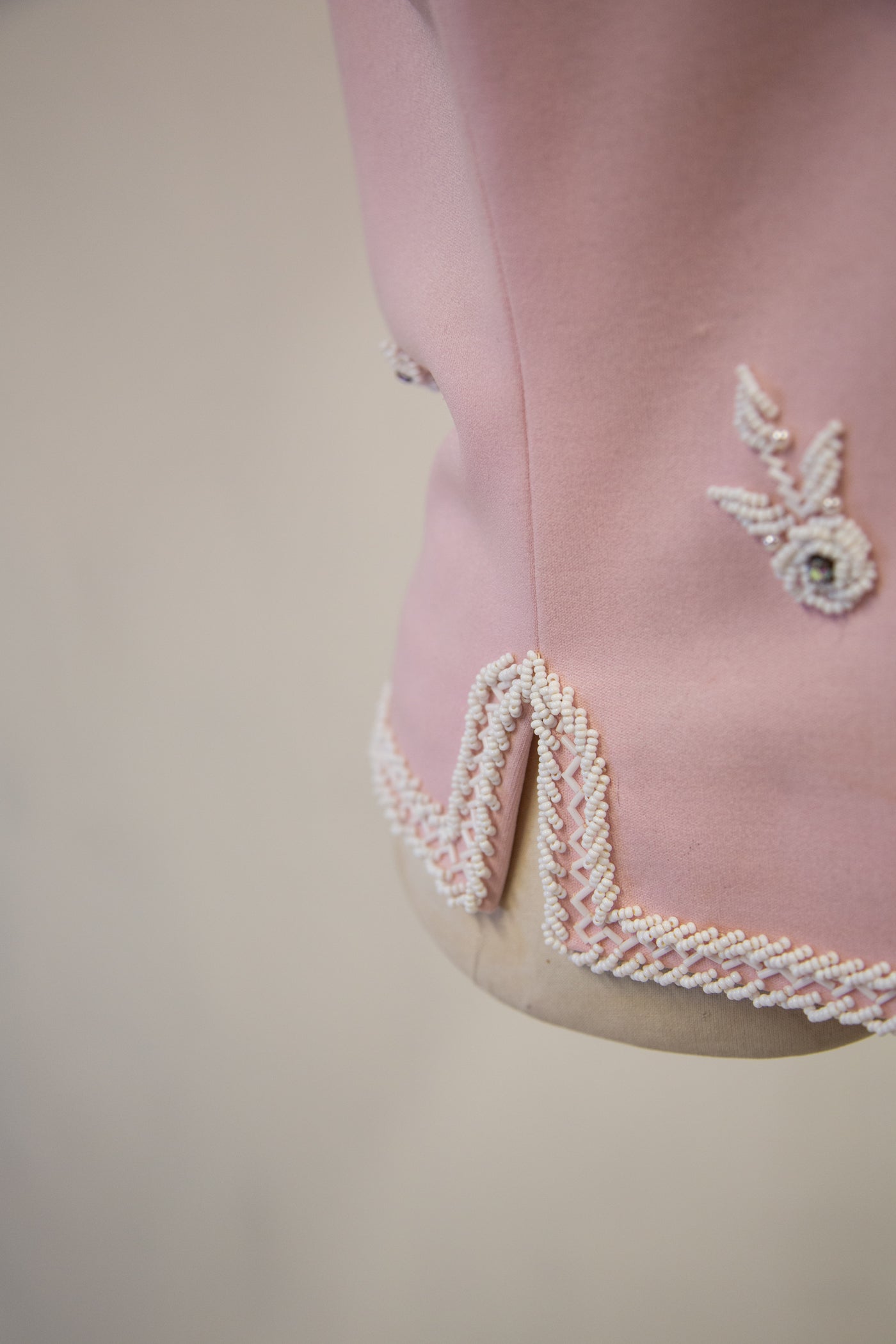 Vintage 1960s Pink and White Beaded Top / S